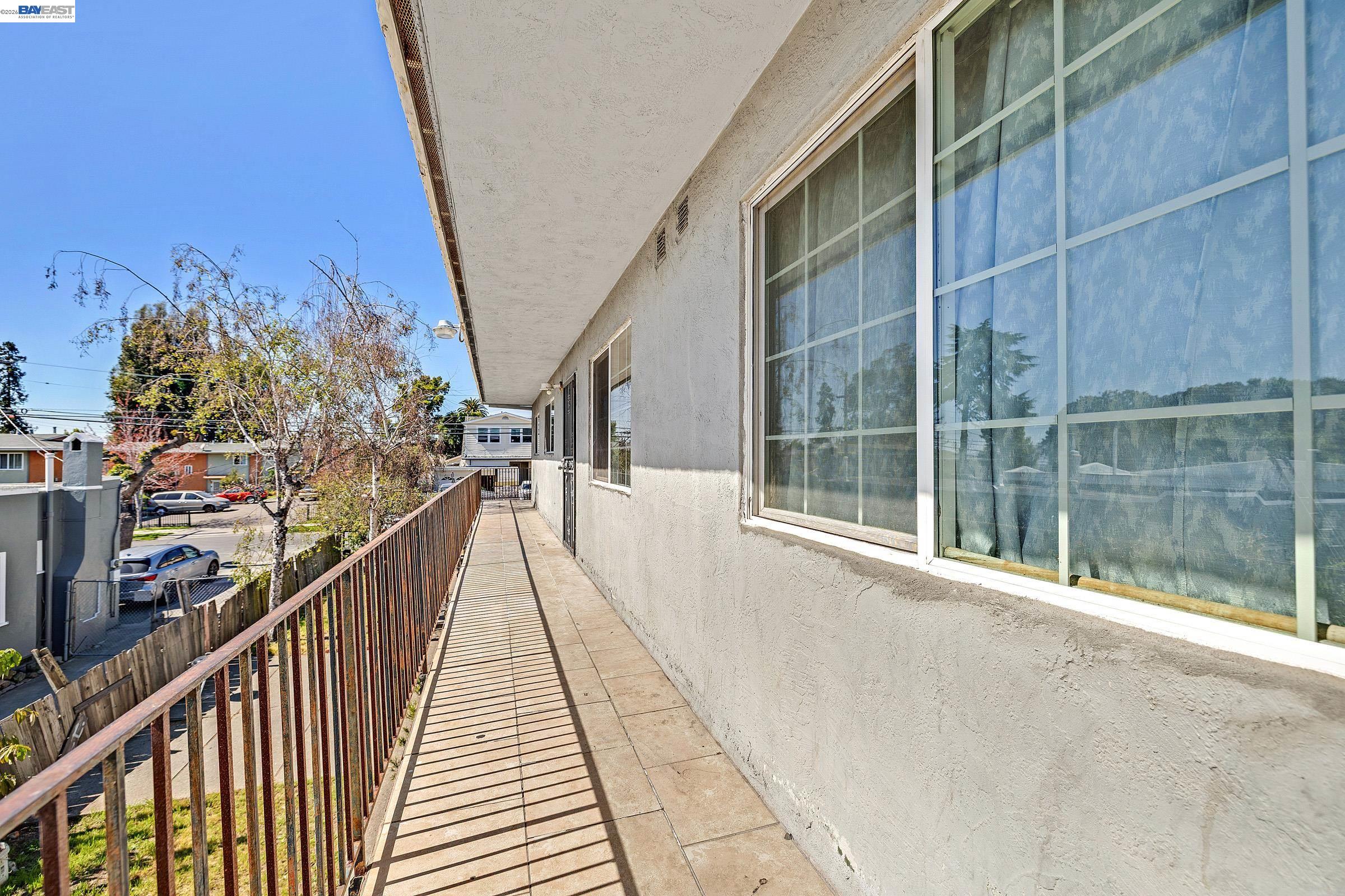 Detail Gallery Image 29 of 37 For 2828 22nd Avenue, Oakland,  CA 94606 - – Beds | – Baths