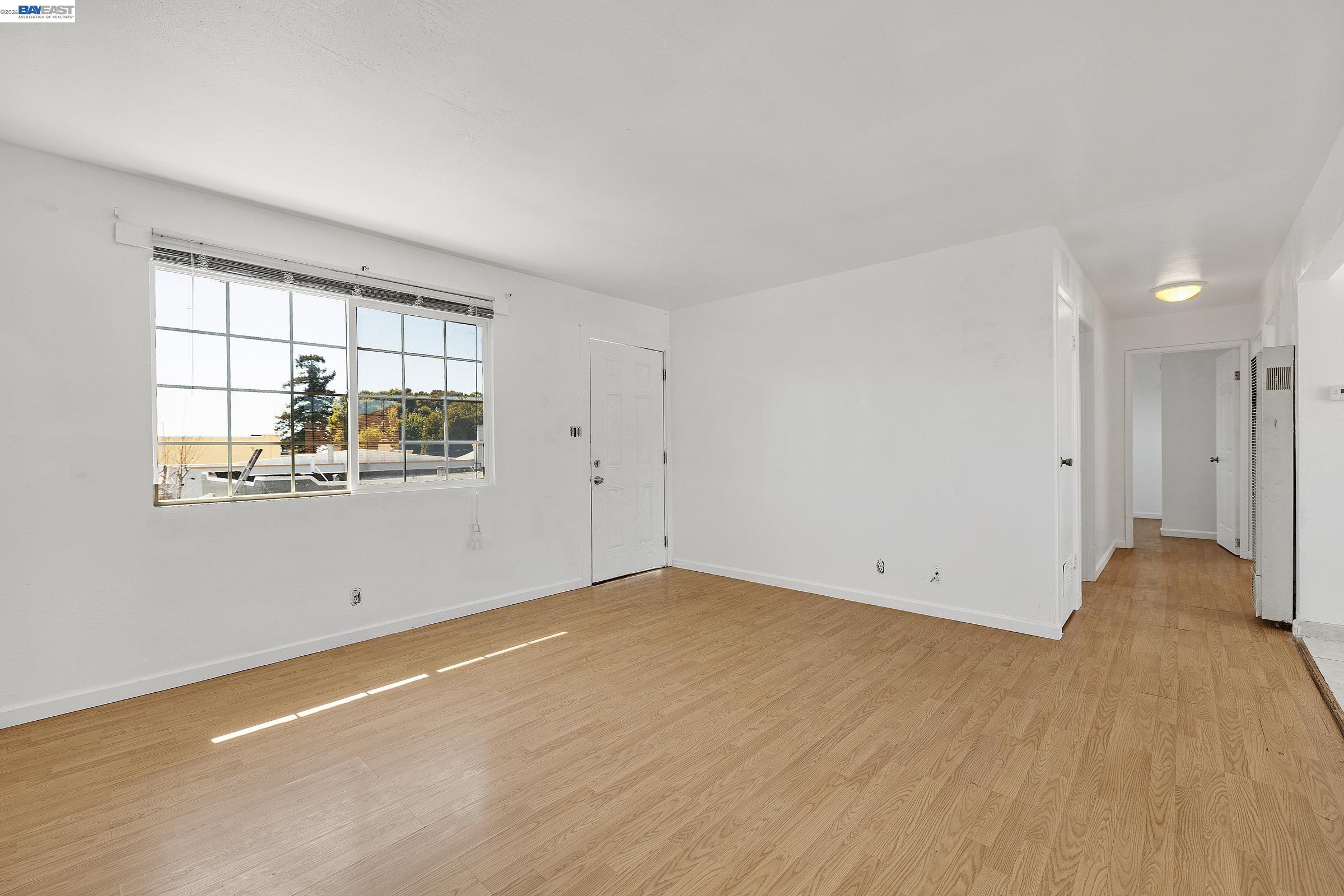 Detail Gallery Image 31 of 37 For 2828 22nd Avenue, Oakland,  CA 94606 - – Beds | – Baths