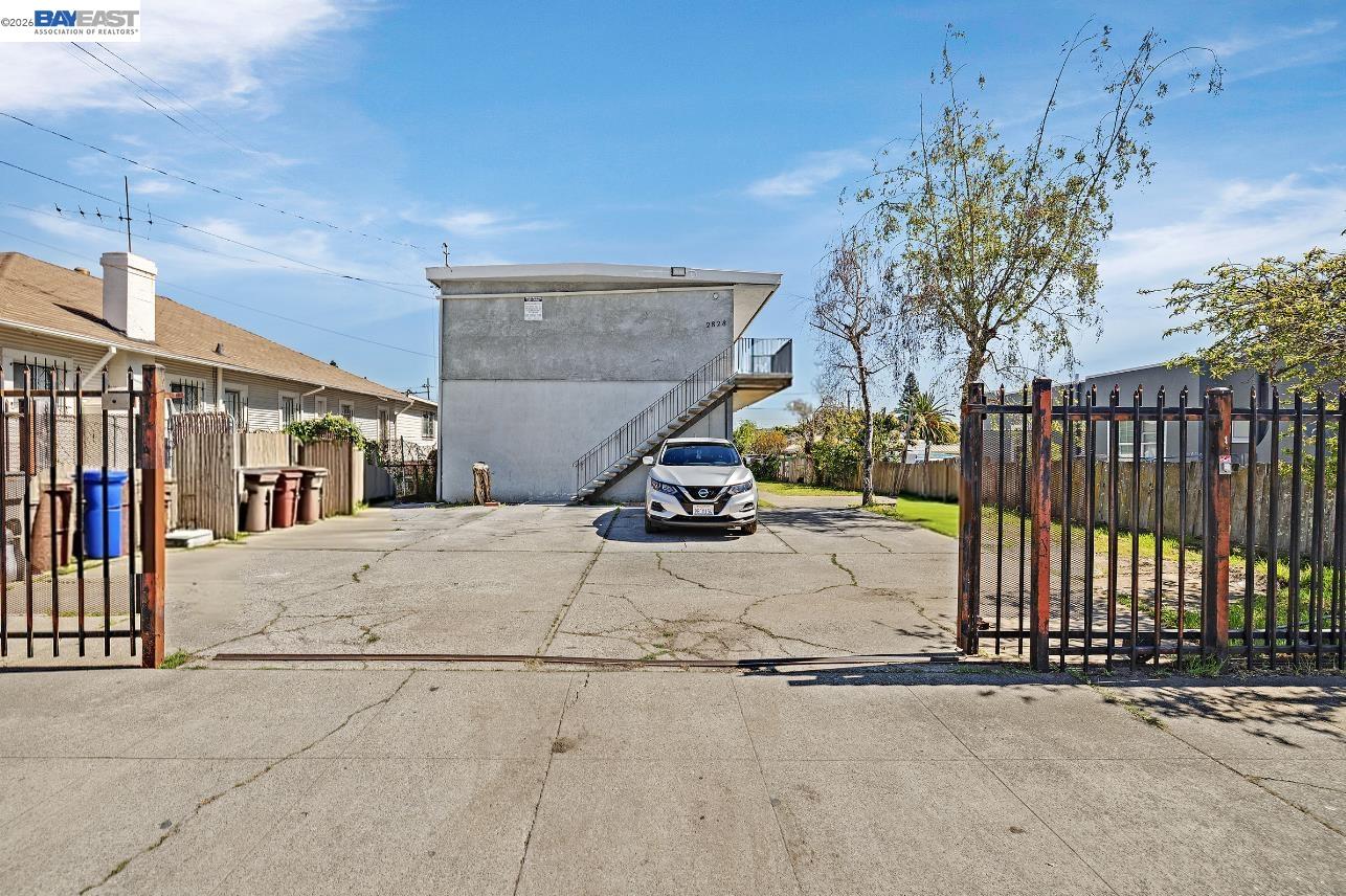 Detail Gallery Image 35 of 37 For 2828 22nd Avenue, Oakland,  CA 94606 - – Beds | – Baths