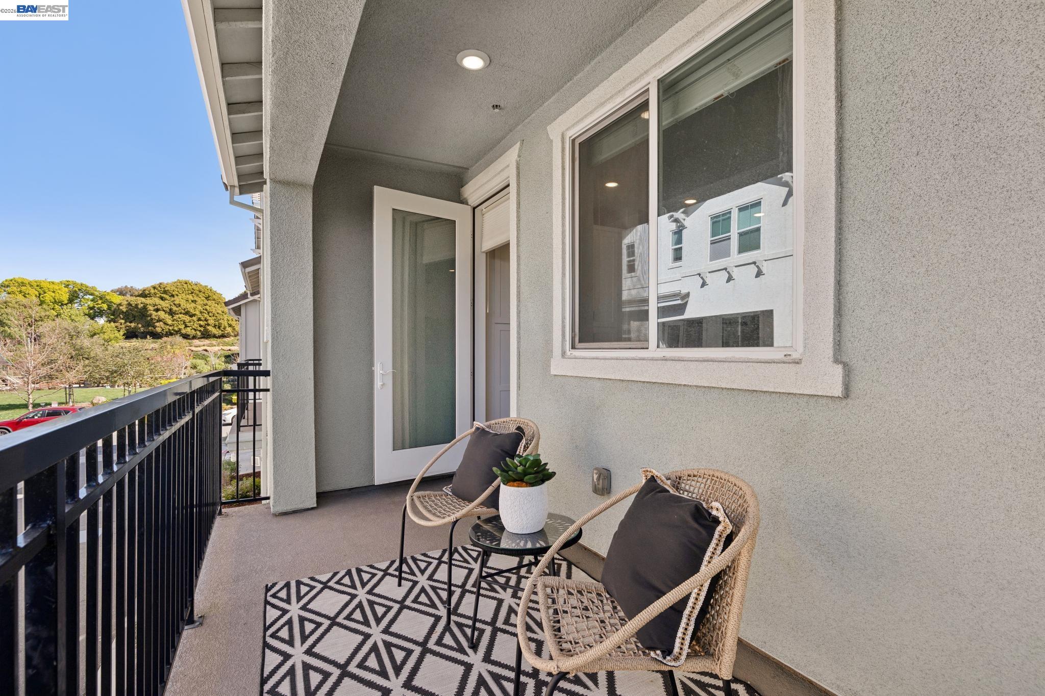 Detail Gallery Image 26 of 60 For 24170 Amaranth Loop, Hayward,  CA 94541 - 3 Beds | 3/1 Baths