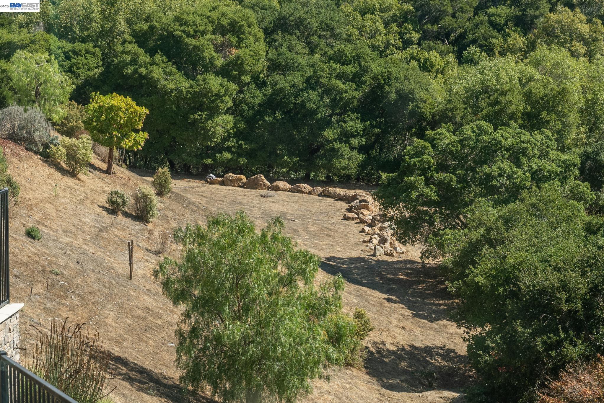 Detail Gallery Image 28 of 60 For 24170 Amaranth Loop, Hayward,  CA 94541 - 3 Beds | 3/1 Baths
