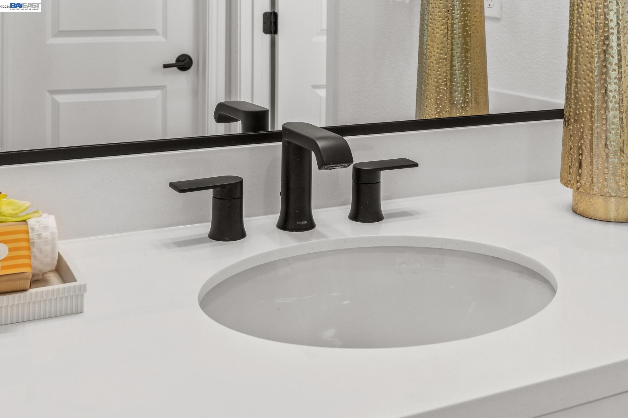 Detail Gallery Image 36 of 60 For 24170 Amaranth Loop, Hayward,  CA 94541 - 3 Beds | 3/1 Baths