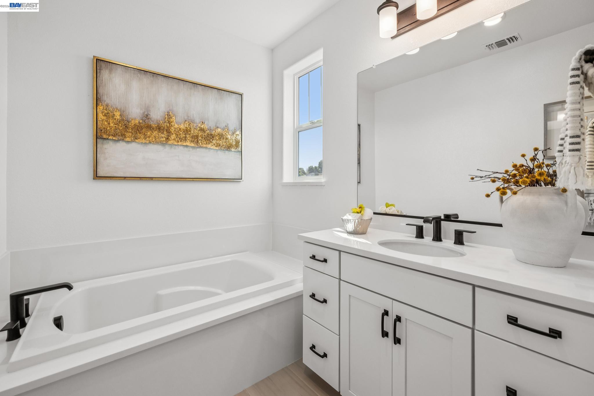 Detail Gallery Image 37 of 60 For 24170 Amaranth Loop, Hayward,  CA 94541 - 3 Beds | 3/1 Baths