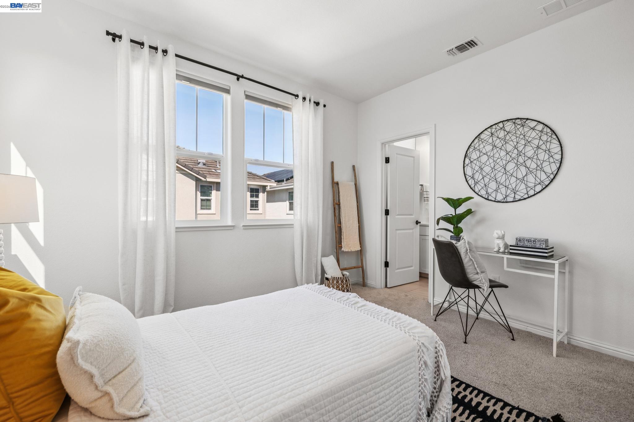 Detail Gallery Image 42 of 60 For 24170 Amaranth Loop, Hayward,  CA 94541 - 3 Beds | 3/1 Baths