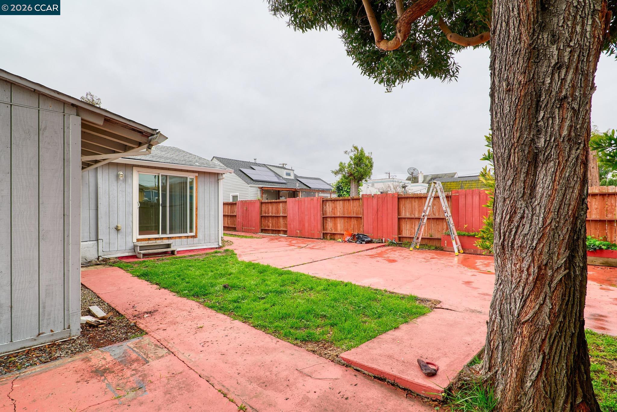 Detail Gallery Image 27 of 29 For 215 Roney Ave, Vallejo,  CA 94590 - 3 Beds | 2 Baths