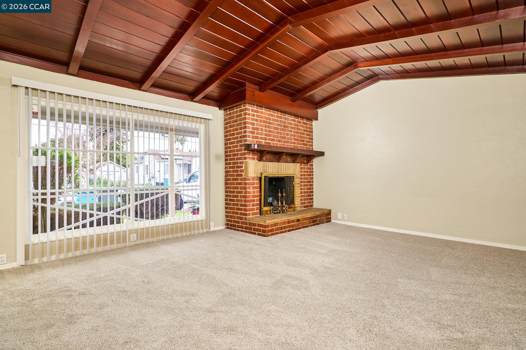 Detail Gallery Image 10 of 29 For 215 Roney Ave, Vallejo,  CA 94590 - 3 Beds | 2 Baths