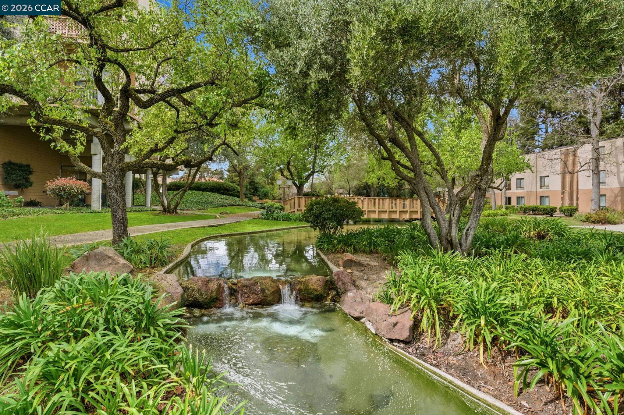 Detail Gallery Image 35 of 49 For 410 N Civic Dr. #303,  Walnut Creek,  CA 94596 - 1 Beds | 1 Baths