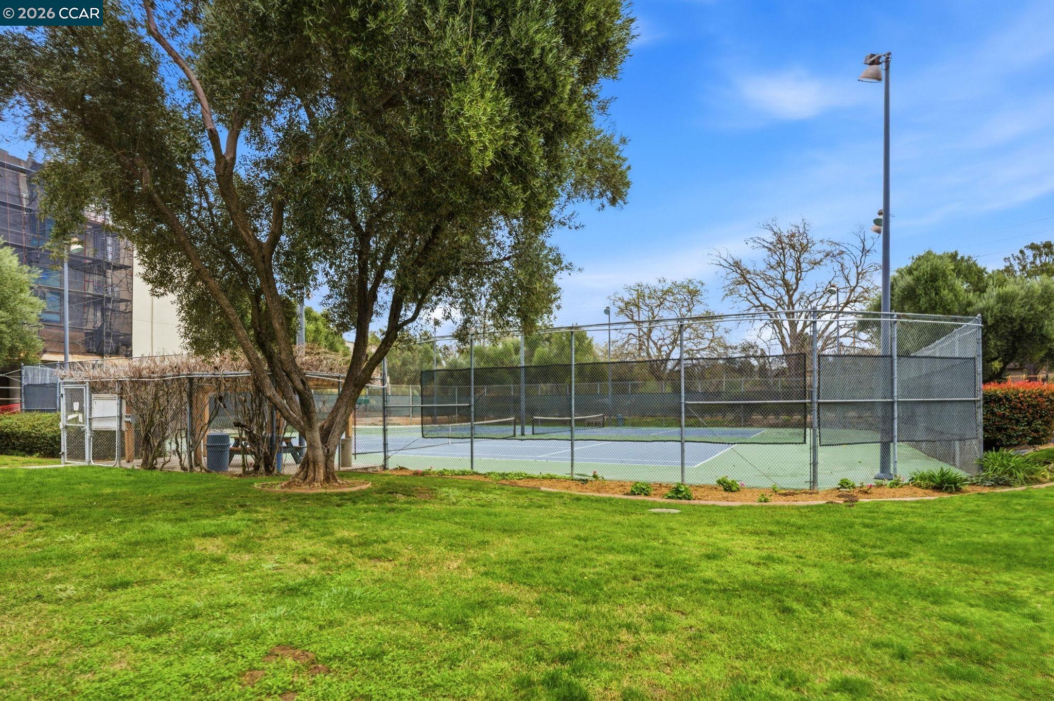 Detail Gallery Image 40 of 49 For 410 N Civic Dr. #303,  Walnut Creek,  CA 94596 - 1 Beds | 1 Baths