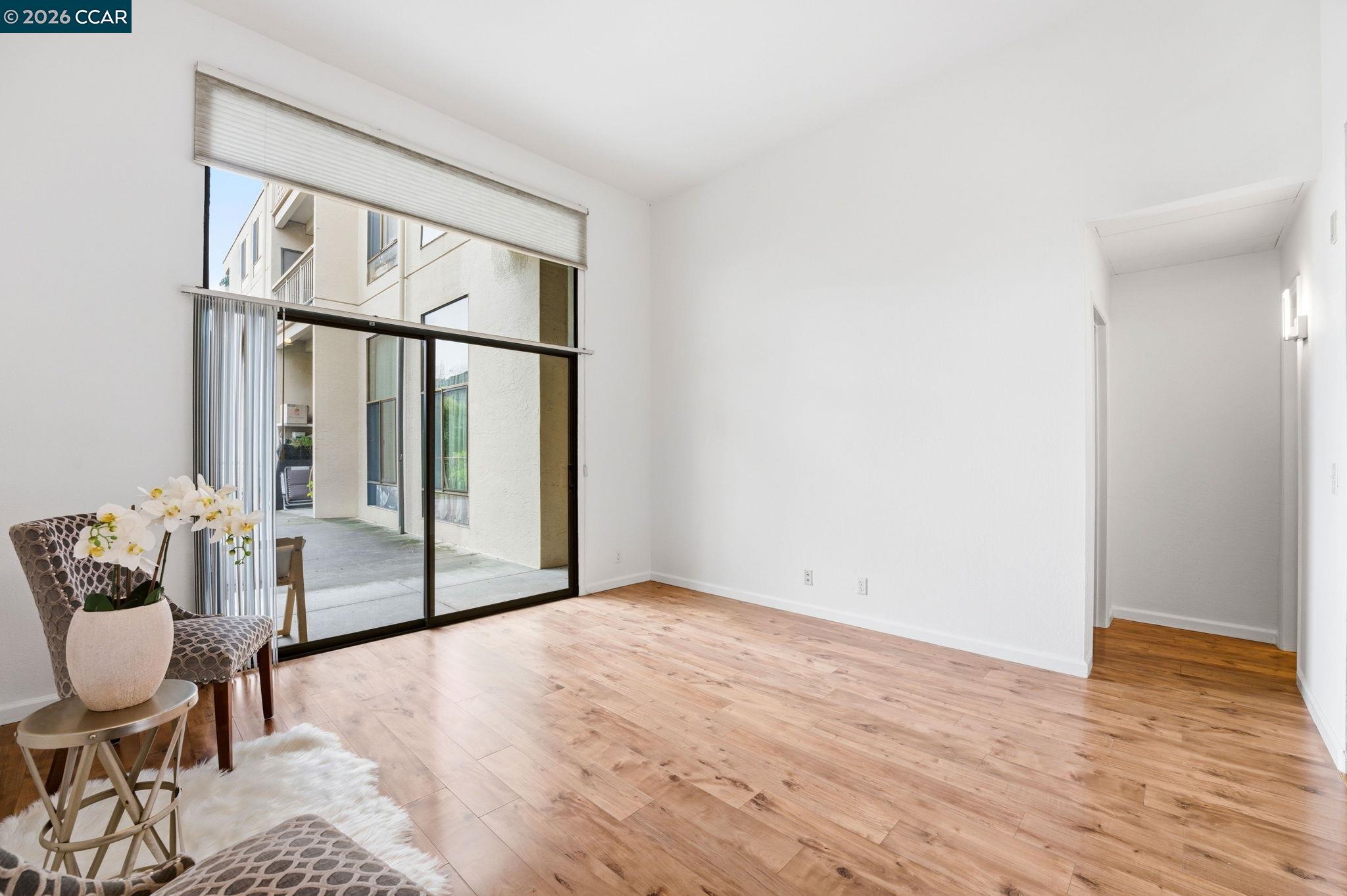 Detail Gallery Image 9 of 49 For 410 N Civic Dr. #303,  Walnut Creek,  CA 94596 - 1 Beds | 1 Baths