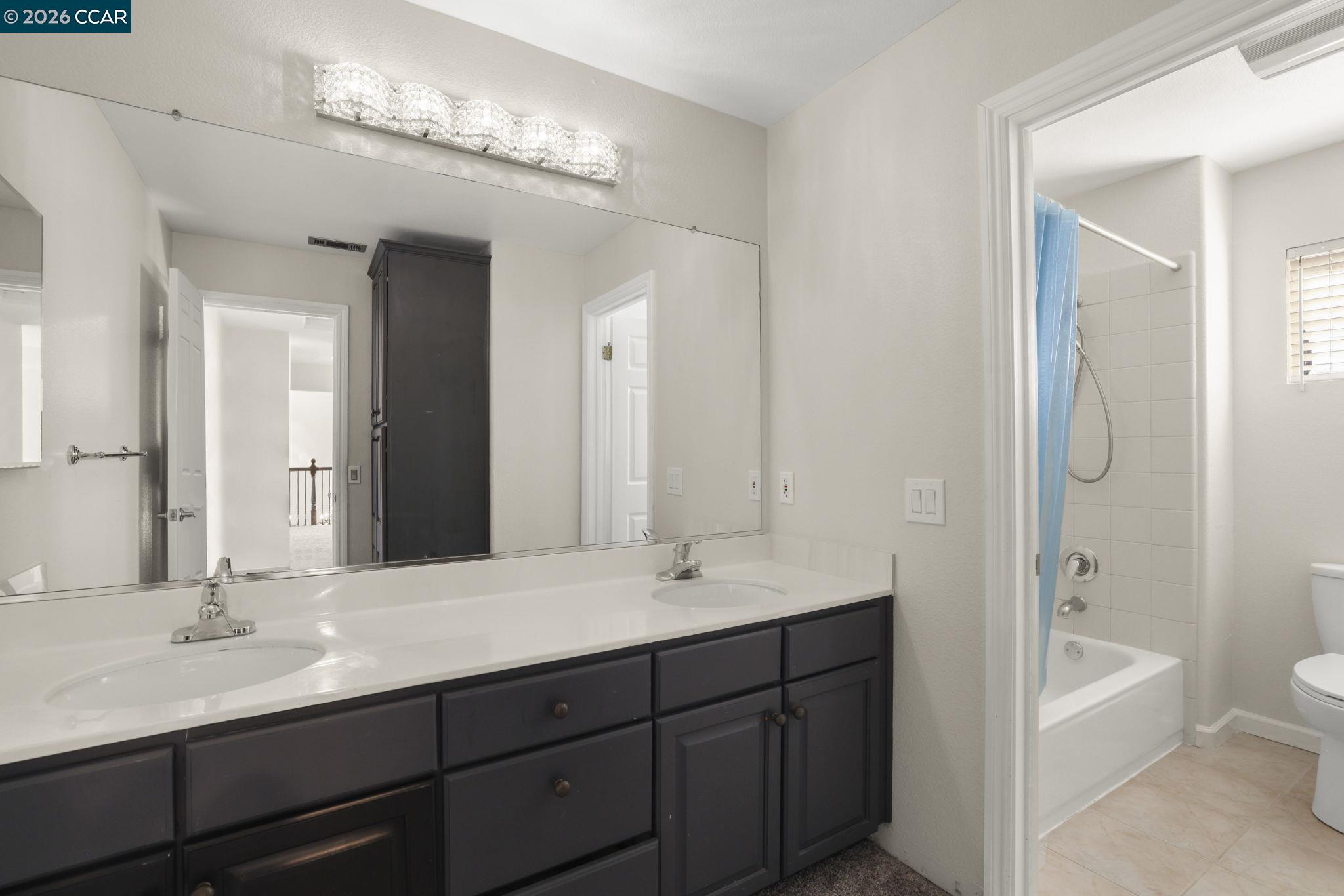 Detail Gallery Image 25 of 26 For 1821 Kern Mountain Way, Antioch,  CA 94531 - 5 Beds | 2/1 Baths