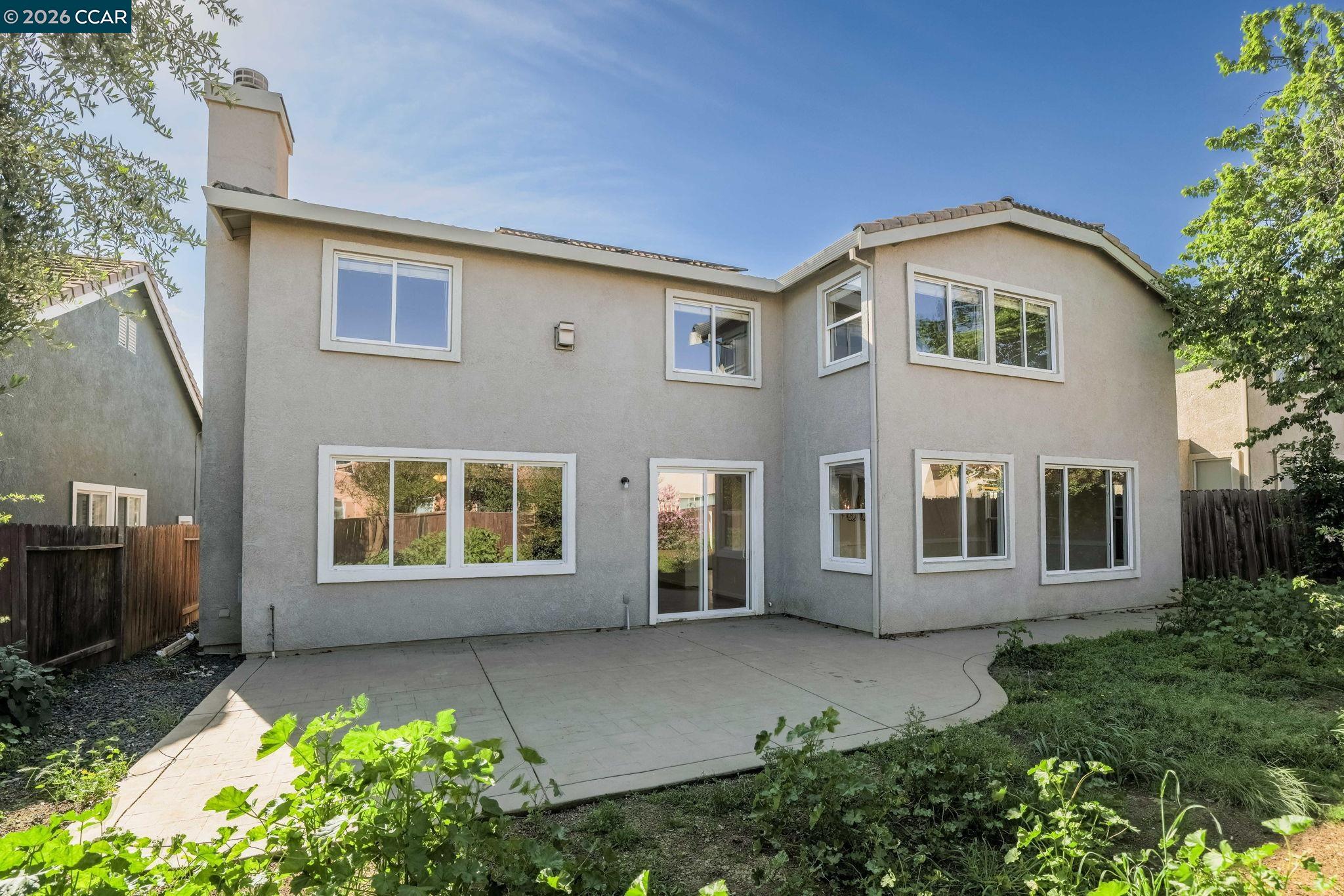 Detail Gallery Image 26 of 26 For 1821 Kern Mountain Way, Antioch,  CA 94531 - 5 Beds | 2/1 Baths