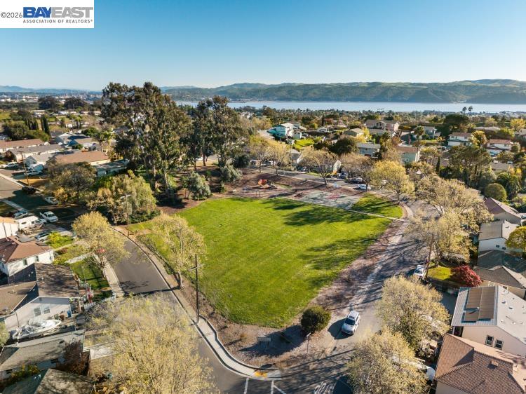 Detail Gallery Image 28 of 29 For 347 E T St, Benicia,  CA 94510 - 2 Beds | 1/1 Baths
