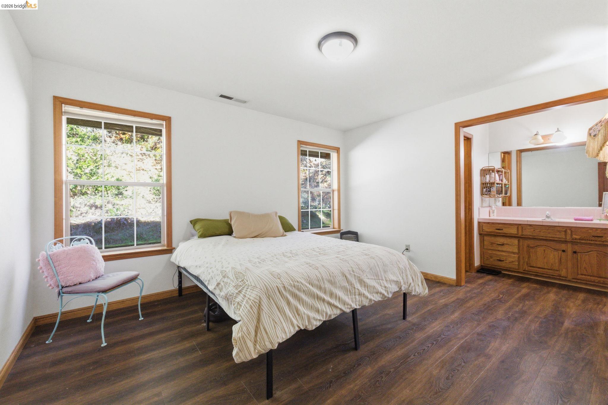 Detail Gallery Image 5 of 32 For 21440 N Tuolumne Rd, Twain Harte,  CA 95383 - 3 Beds | 2 Baths