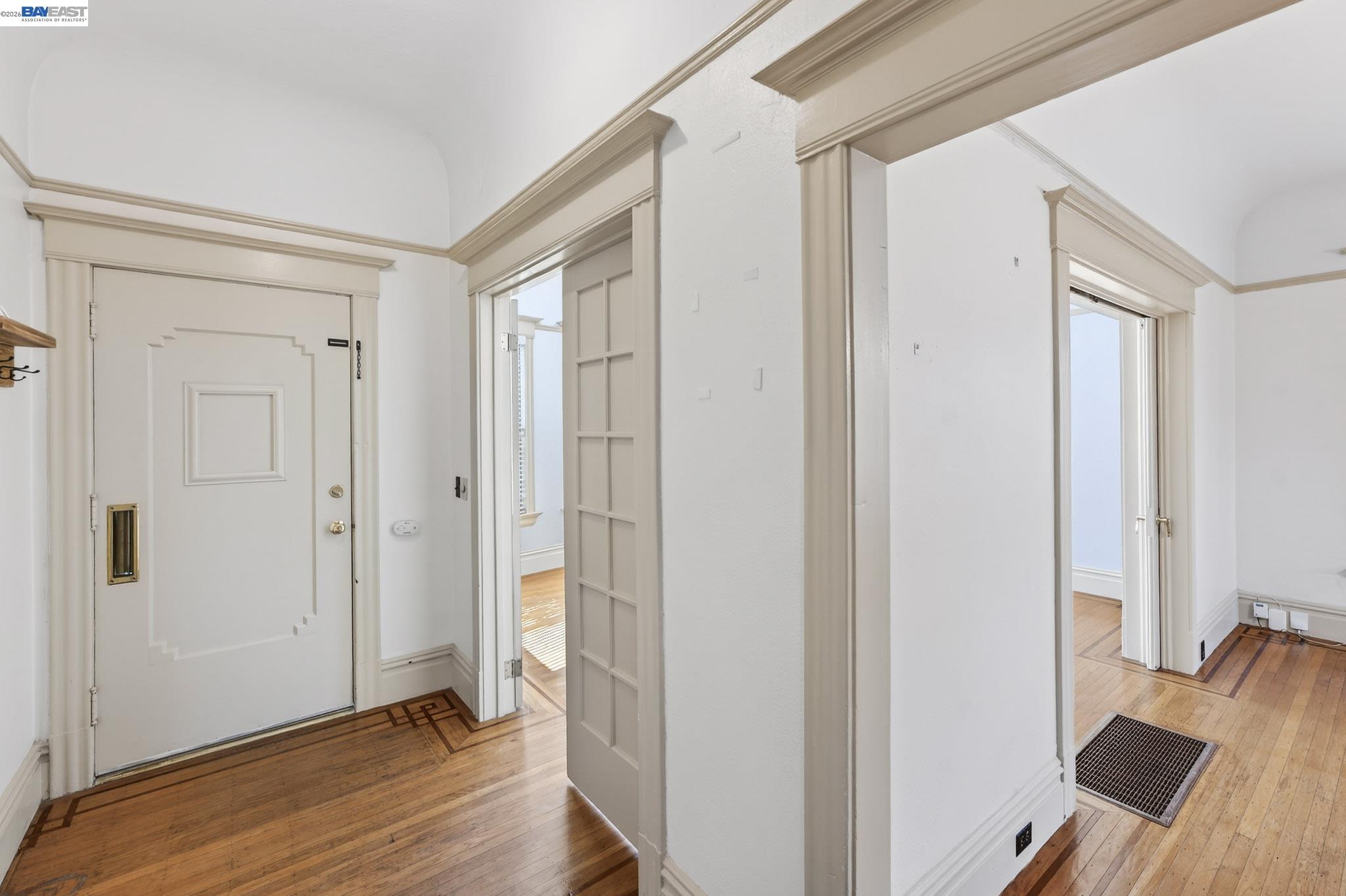 Detail Gallery Image 5 of 23 For 1835 Prince St a,  Berkeley,  CA 94703 - 2 Beds | 1 Baths