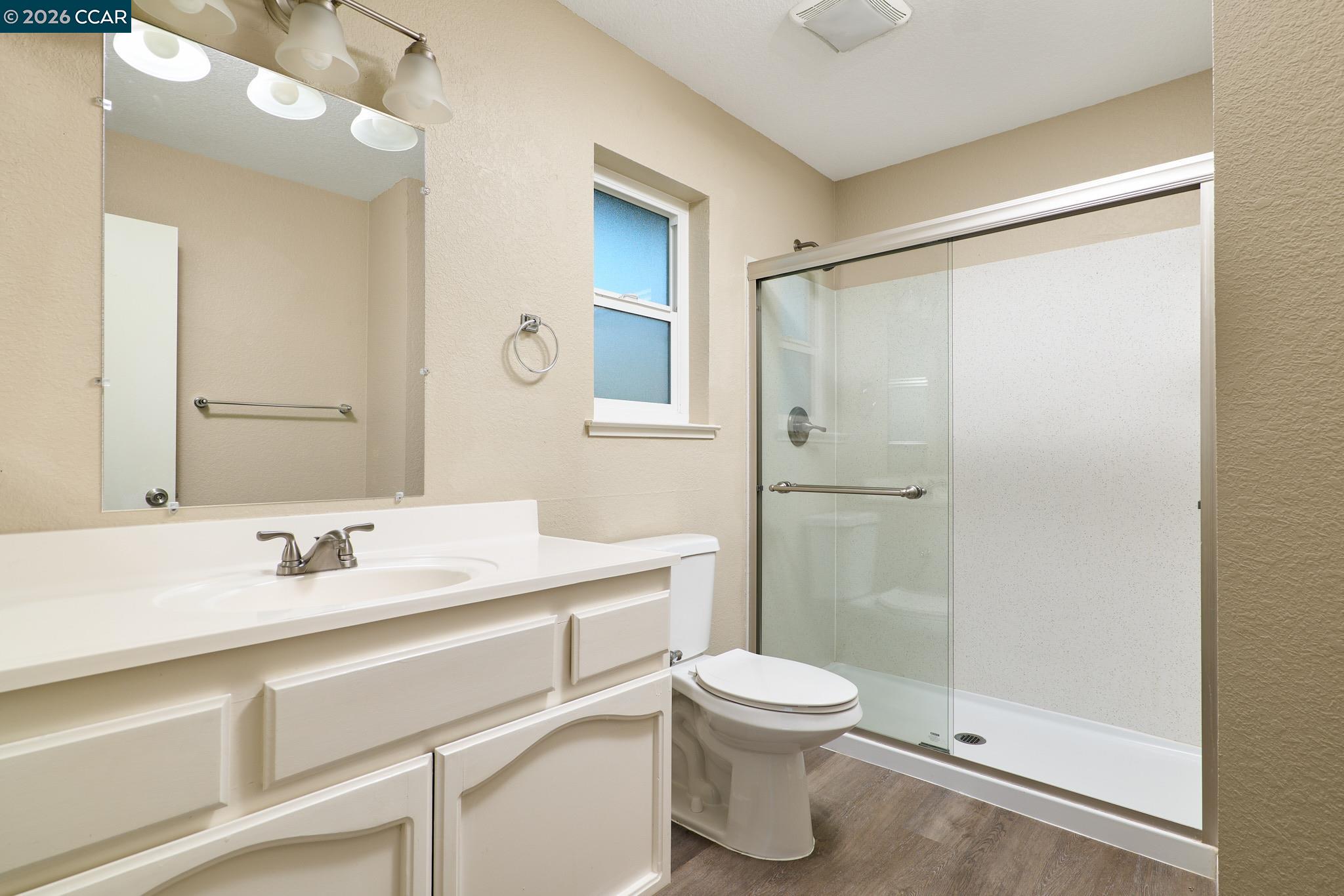 Detail Gallery Image 11 of 25 For 120 Persimmon Dr, Vallejo,  CA 94589 - 4 Beds | 2/1 Baths