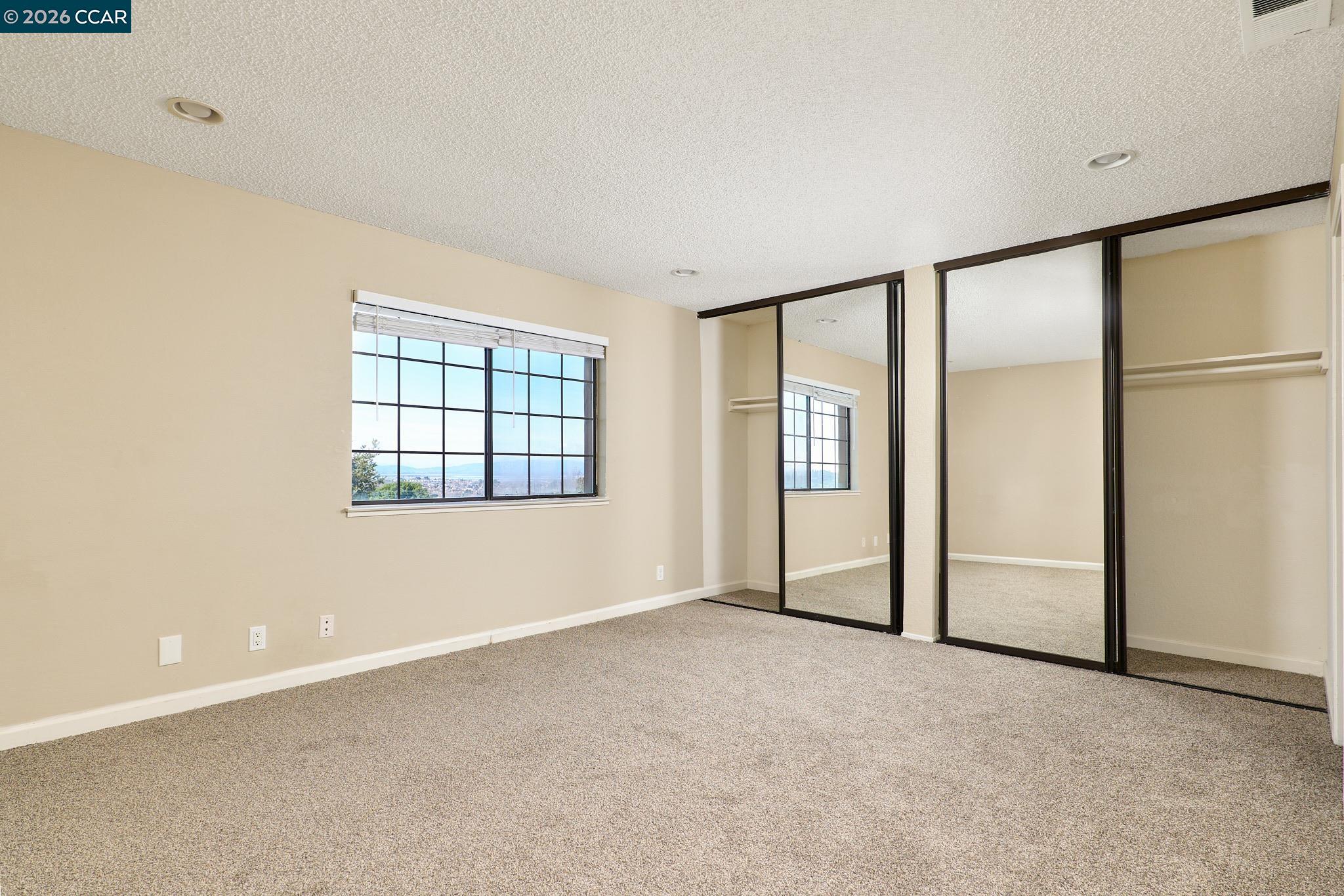 Detail Gallery Image 18 of 25 For 120 Persimmon Dr, Vallejo,  CA 94589 - 4 Beds | 2/1 Baths