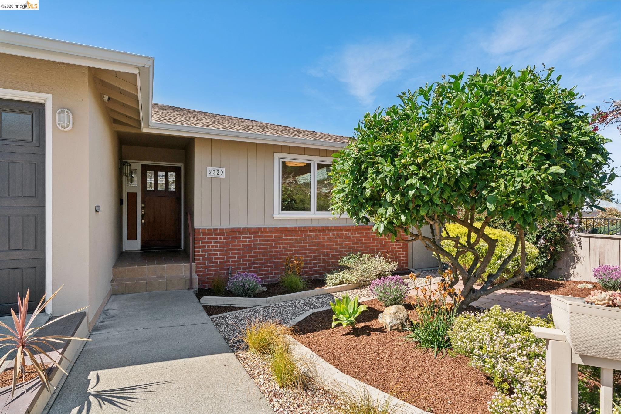 Detail Gallery Image 11 of 53 For 2729 Del Monte Ave, El Cerrito,  CA 94530 - 4 Beds | 2 Baths
