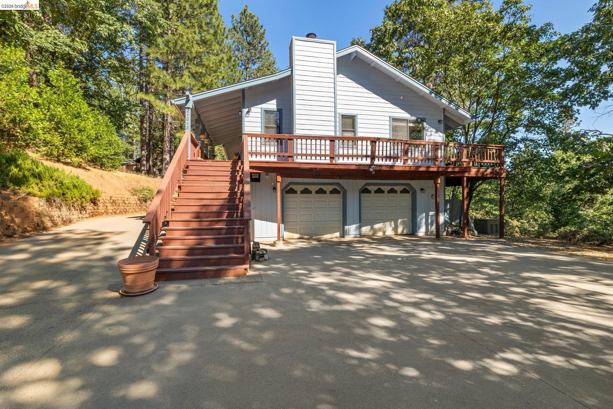 Detail Gallery Image 2 of 33 For 24043 Hitching Post Rd, Sonora,  CA 95370 - 3 Beds | 2 Baths