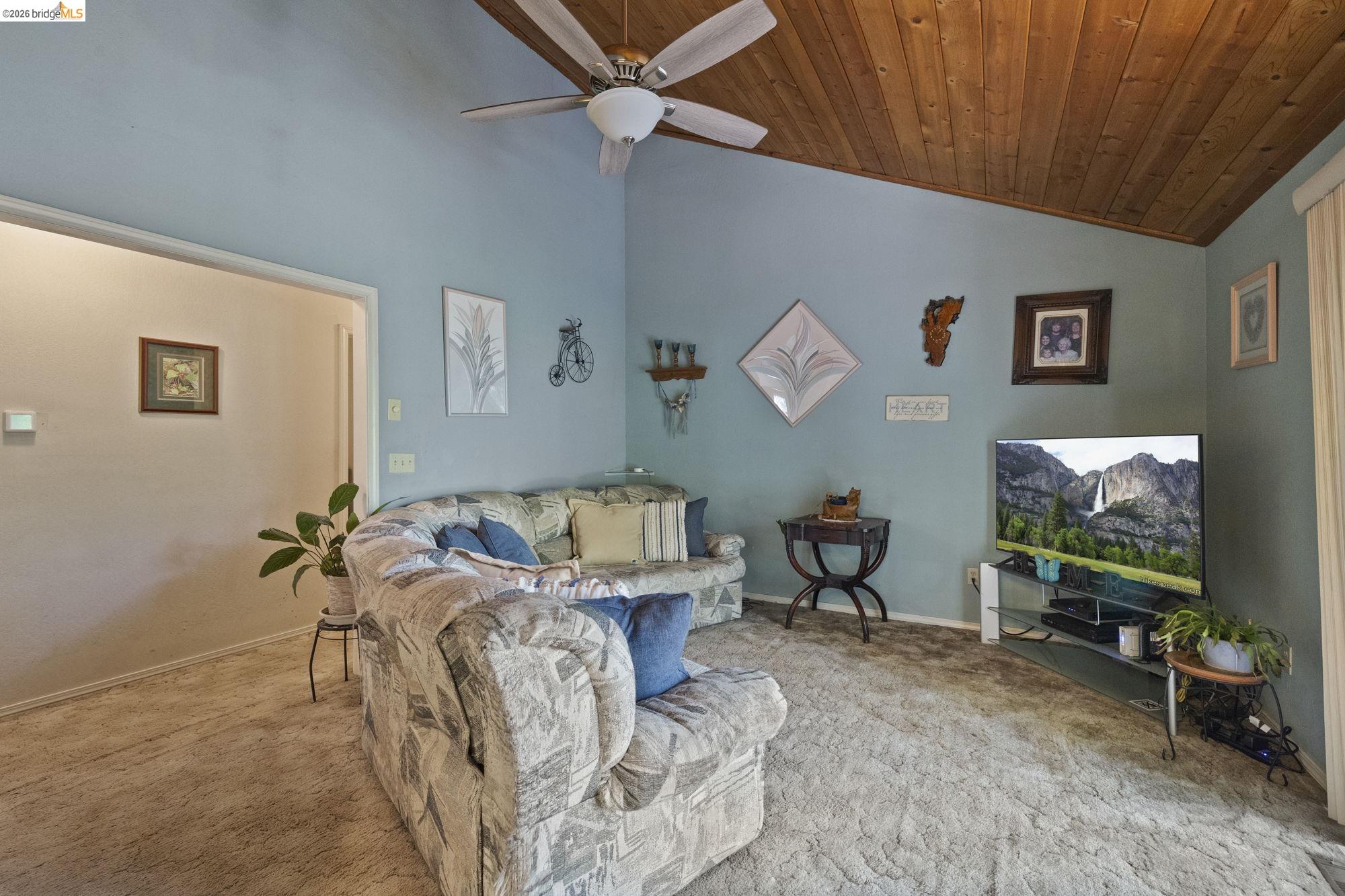 Detail Gallery Image 14 of 33 For 24043 Hitching Post Rd, Sonora,  CA 95370 - 3 Beds | 2 Baths