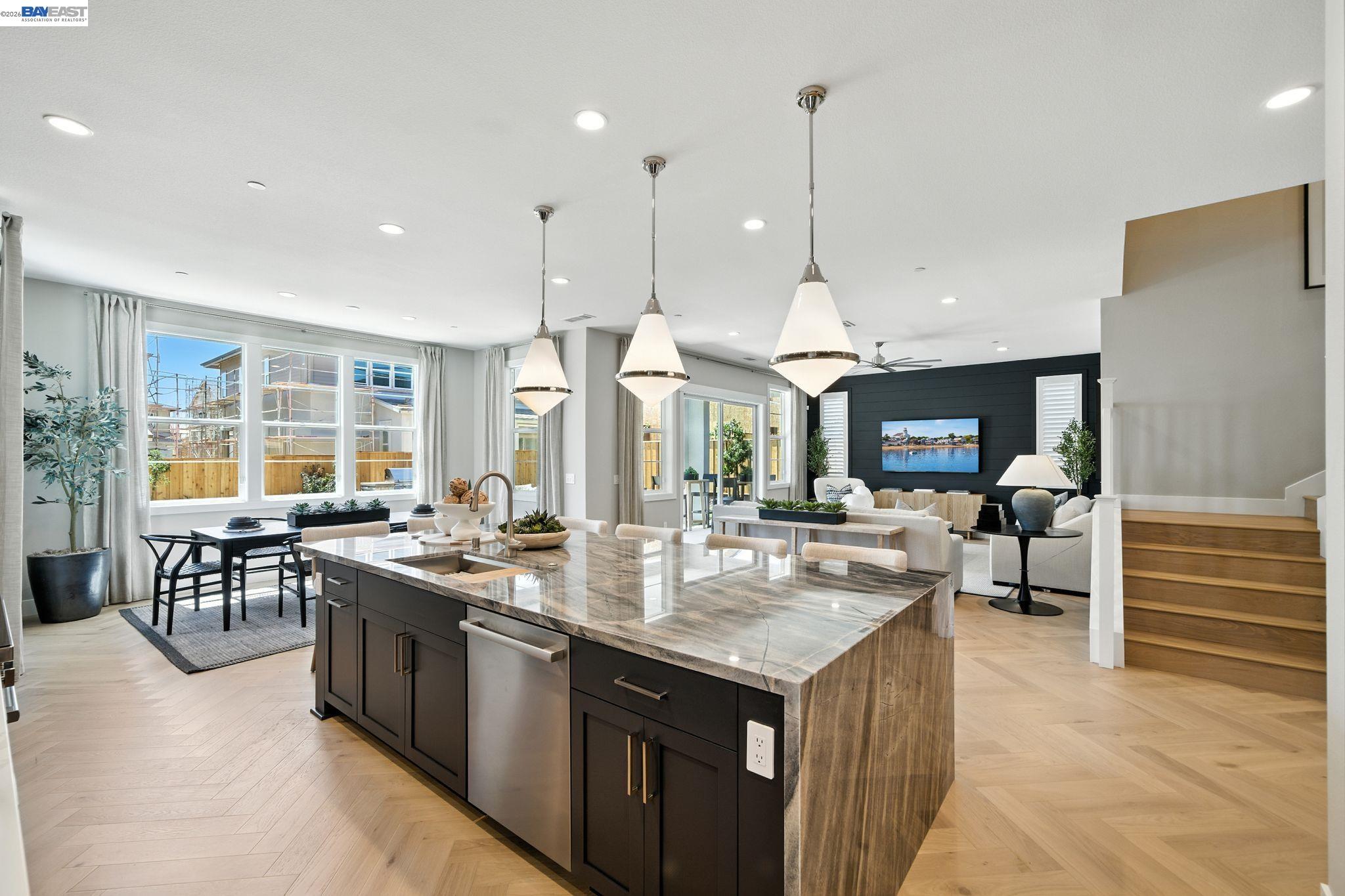 Detail Gallery Image 15 of 40 For 1799 Sill Ave, Dublin,  CA 94568 - 4 Beds | 5/1 Baths