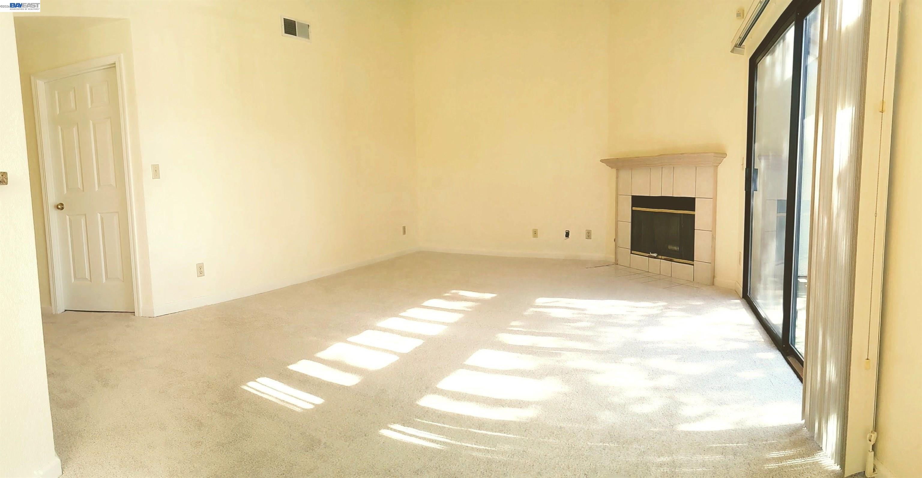 Detail Gallery Image 5 of 42 For 21103 Gary Dr 304d,  Hayward,  CA 94546 - 2 Beds | 2 Baths