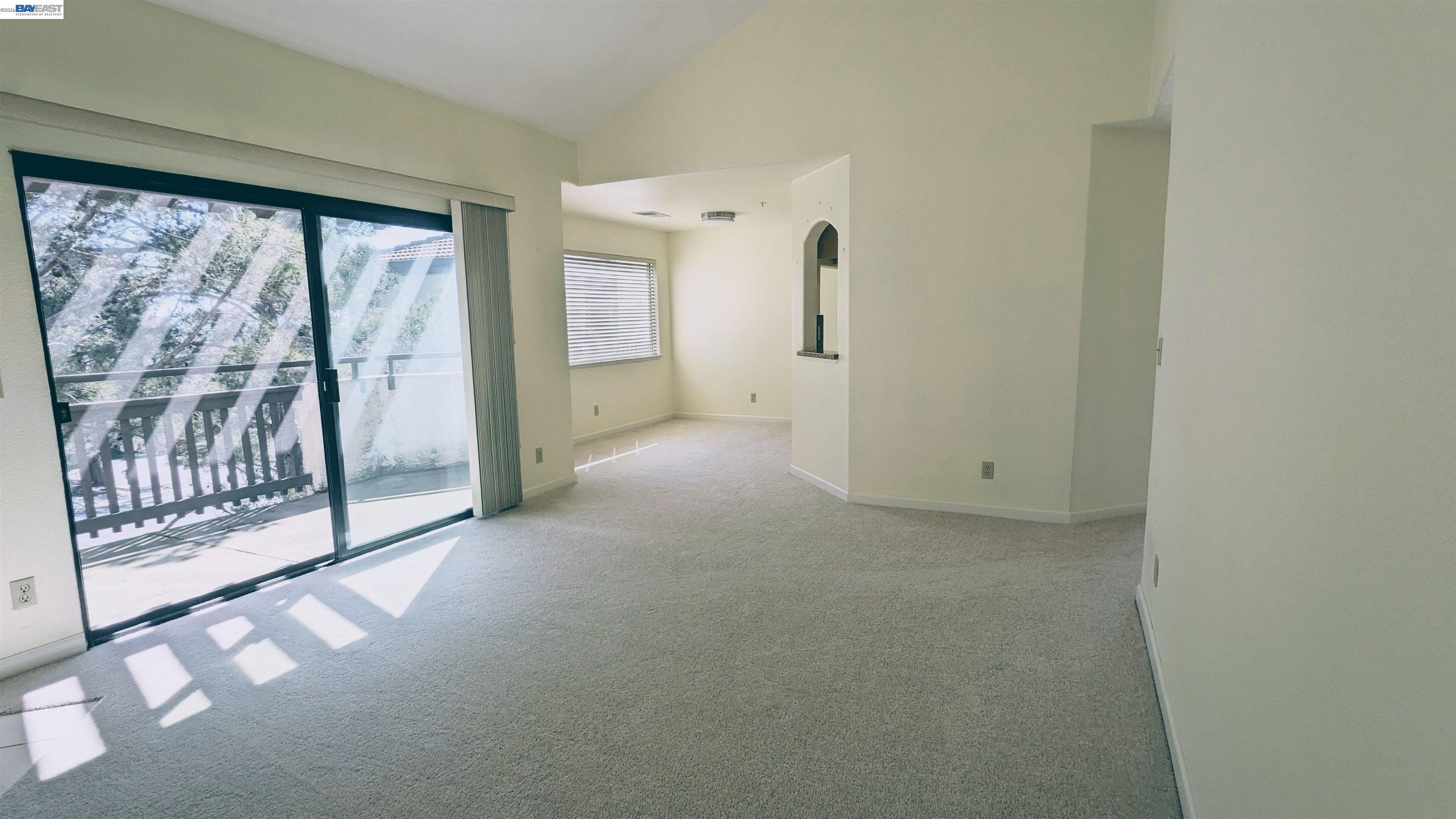 Detail Gallery Image 6 of 42 For 21103 Gary Dr 304d,  Hayward,  CA 94546 - 2 Beds | 2 Baths