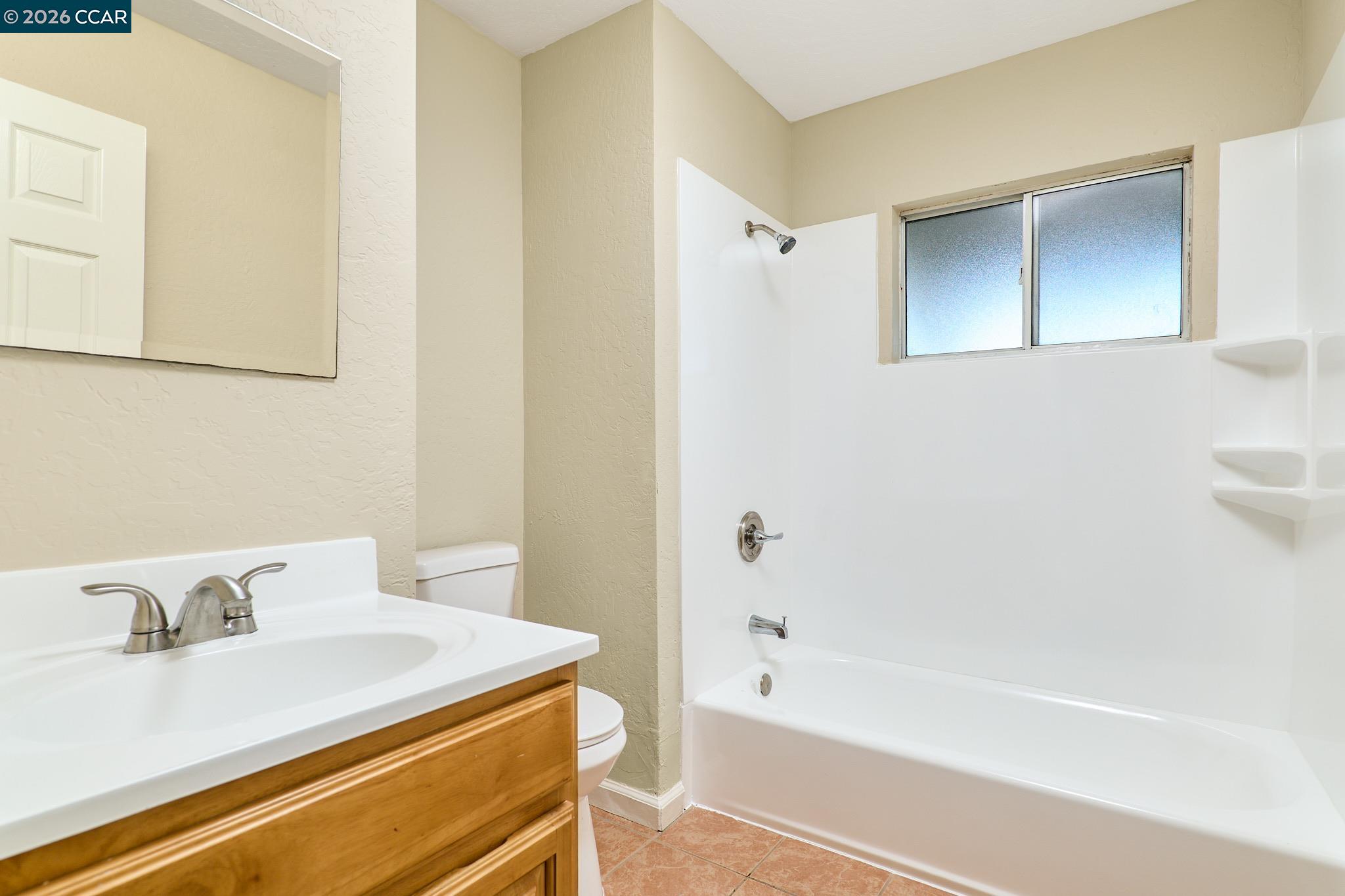 Detail Gallery Image 12 of 22 For 1500 Florin Rd, Sacramento,  CA 95822 - 3 Beds | 2 Baths