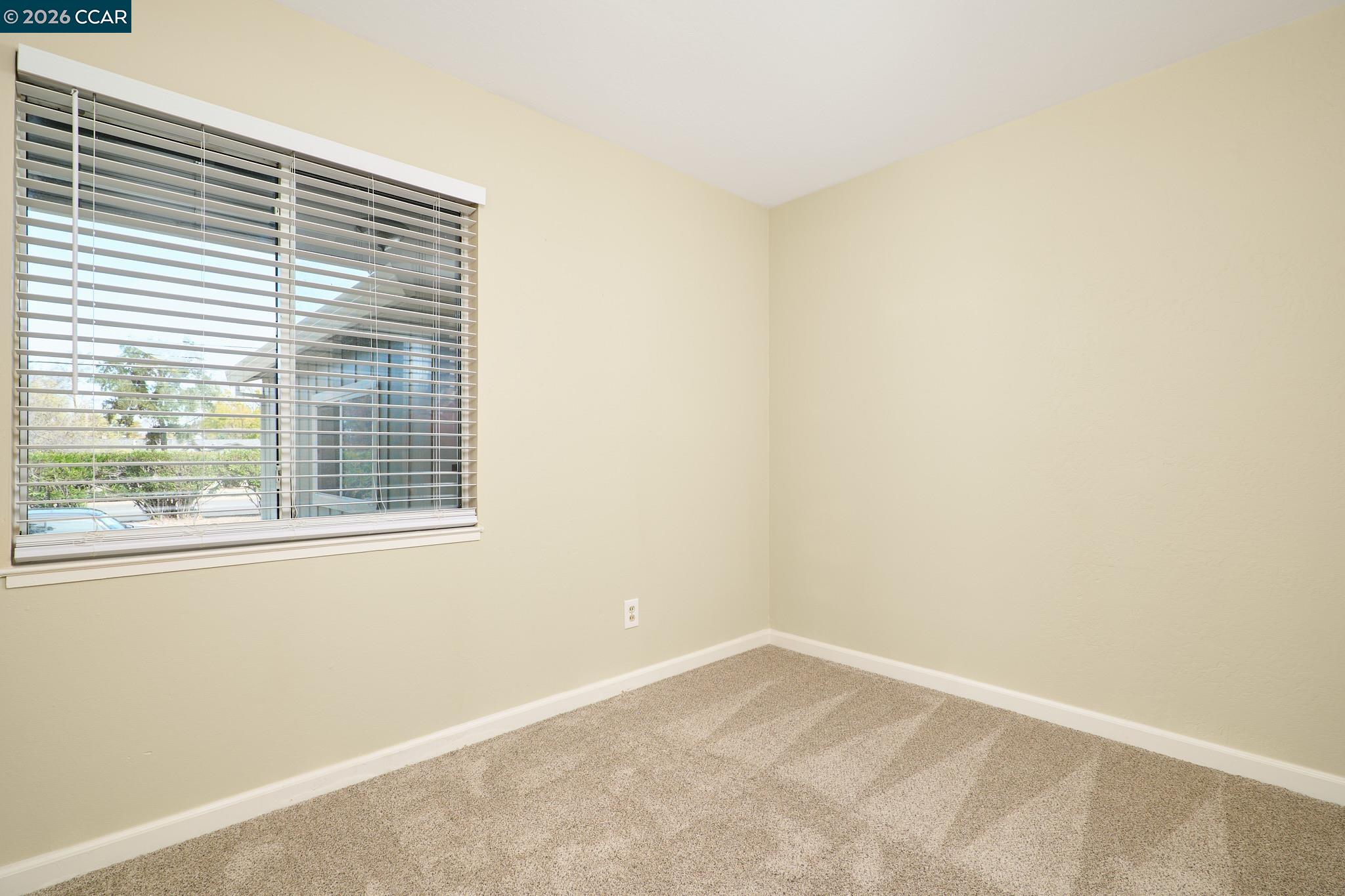 Detail Gallery Image 13 of 22 For 1500 Florin Rd, Sacramento,  CA 95822 - 3 Beds | 2 Baths