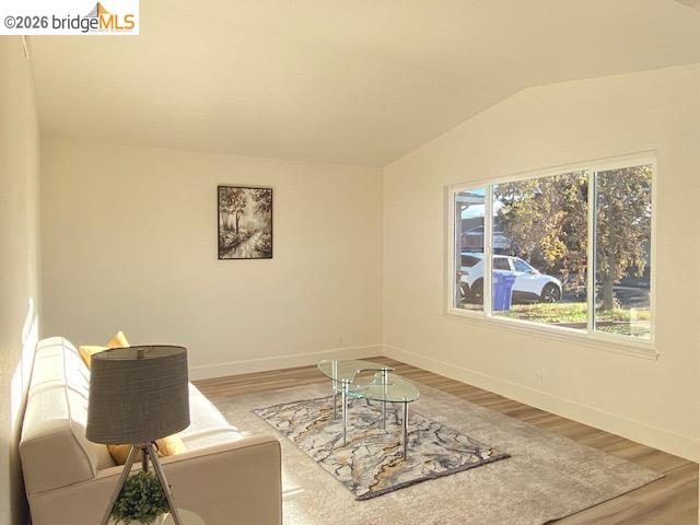 Detail Gallery Image 15 of 40 For 1832 Elkwood Dr, Concord,  CA 94519 - 3 Beds | 2 Baths