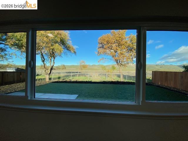 Detail Gallery Image 29 of 40 For 1832 Elkwood Dr, Concord,  CA 94519 - 3 Beds | 2 Baths