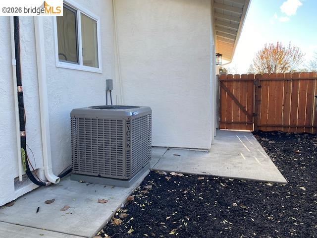 Detail Gallery Image 30 of 40 For 1832 Elkwood Dr, Concord,  CA 94519 - 3 Beds | 2 Baths