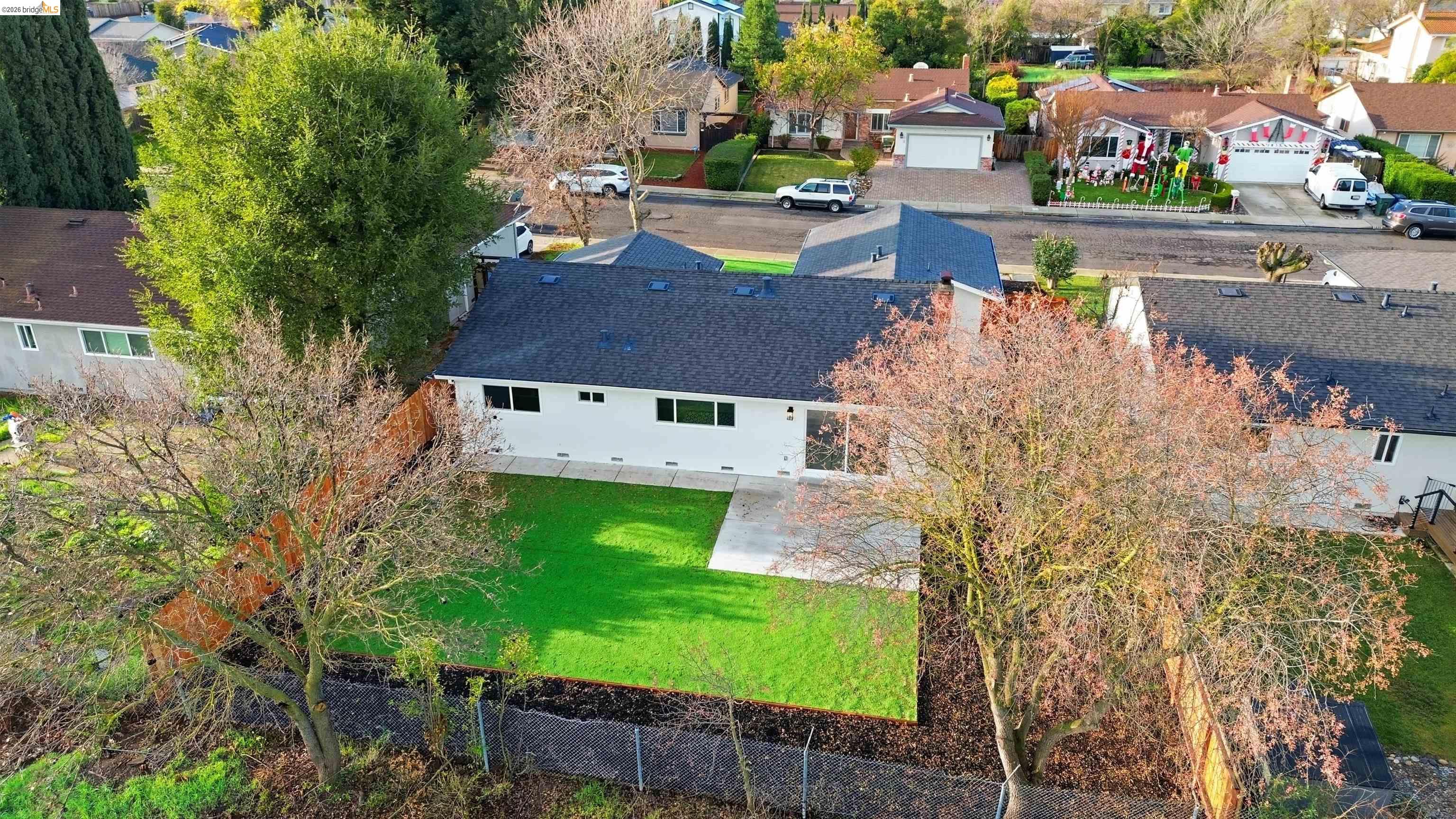 Detail Gallery Image 35 of 40 For 1832 Elkwood Dr, Concord,  CA 94519 - 3 Beds | 2 Baths