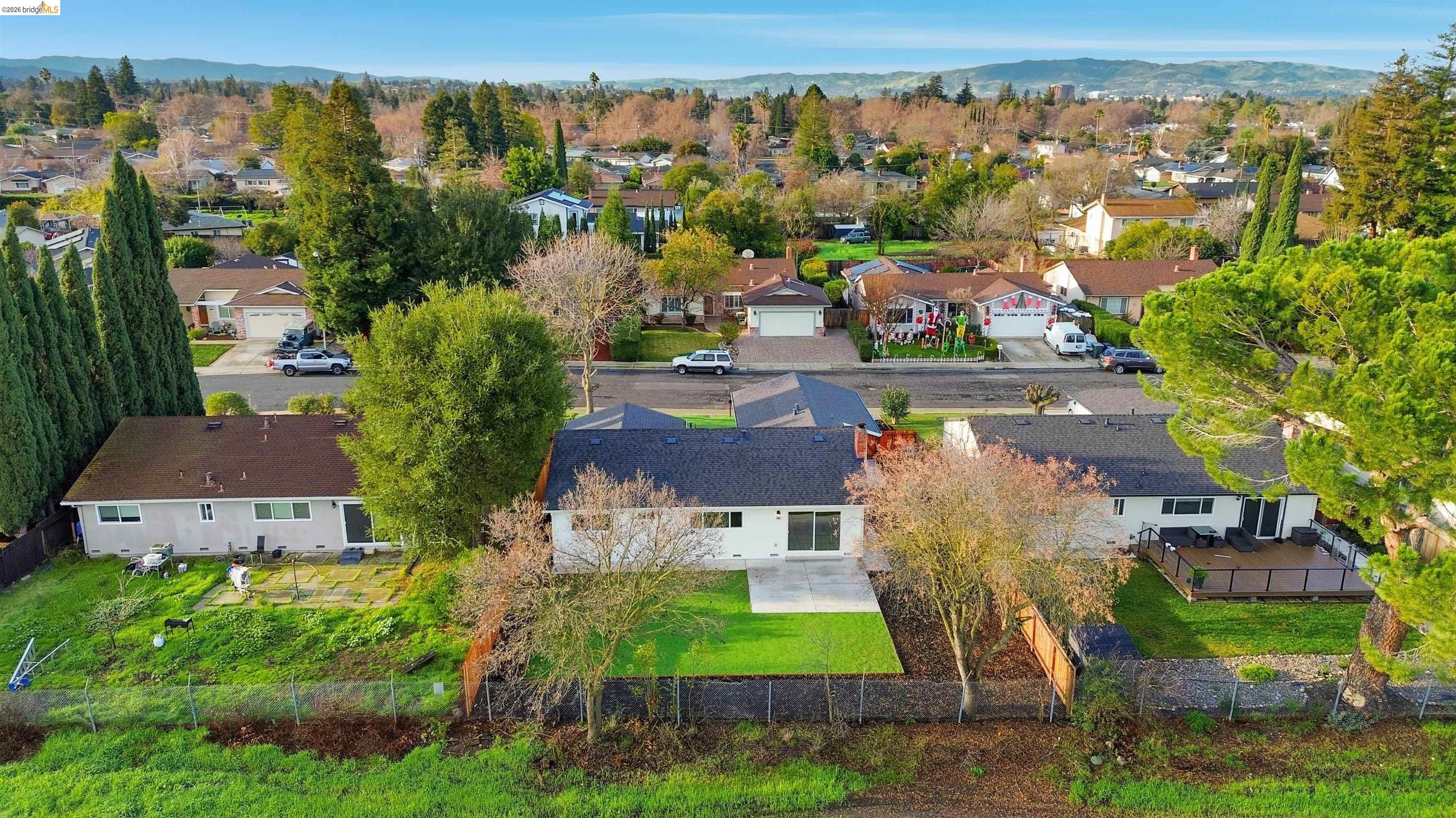 Detail Gallery Image 36 of 40 For 1832 Elkwood Dr, Concord,  CA 94519 - 3 Beds | 2 Baths