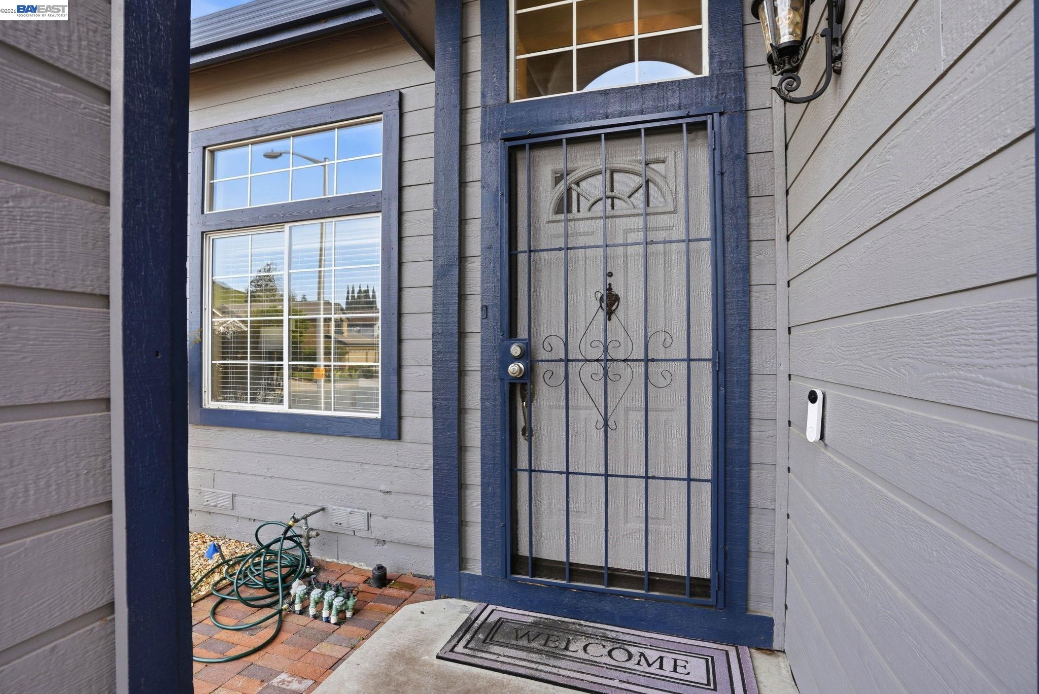 Detail Gallery Image 5 of 44 For 4101 Spaulding St, Antioch,  CA 94531 - 4 Beds | 3 Baths