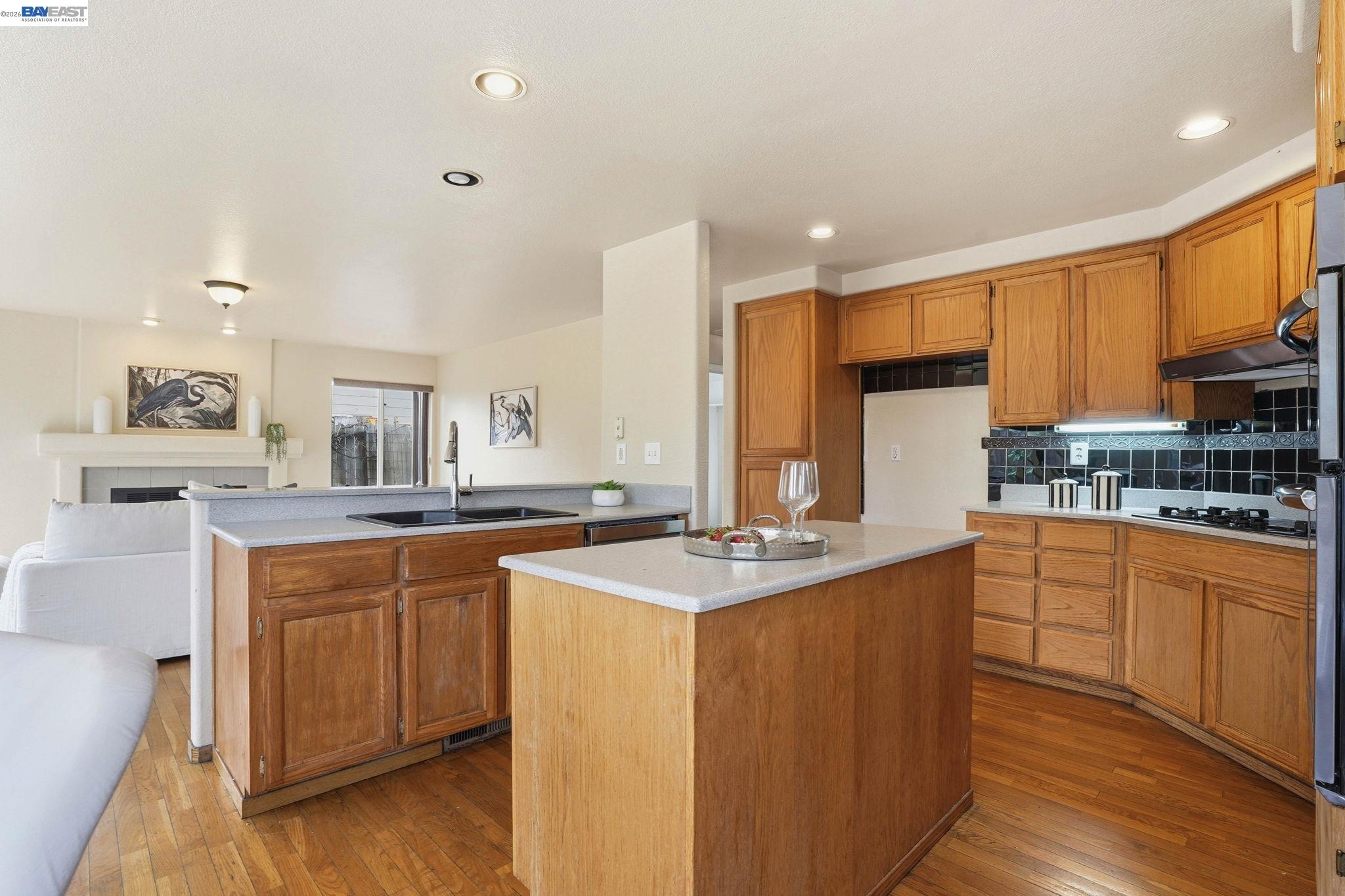 Detail Gallery Image 8 of 36 For 4101 Spaulding St, Antioch,  CA 94531 - 4 Beds | 3 Baths