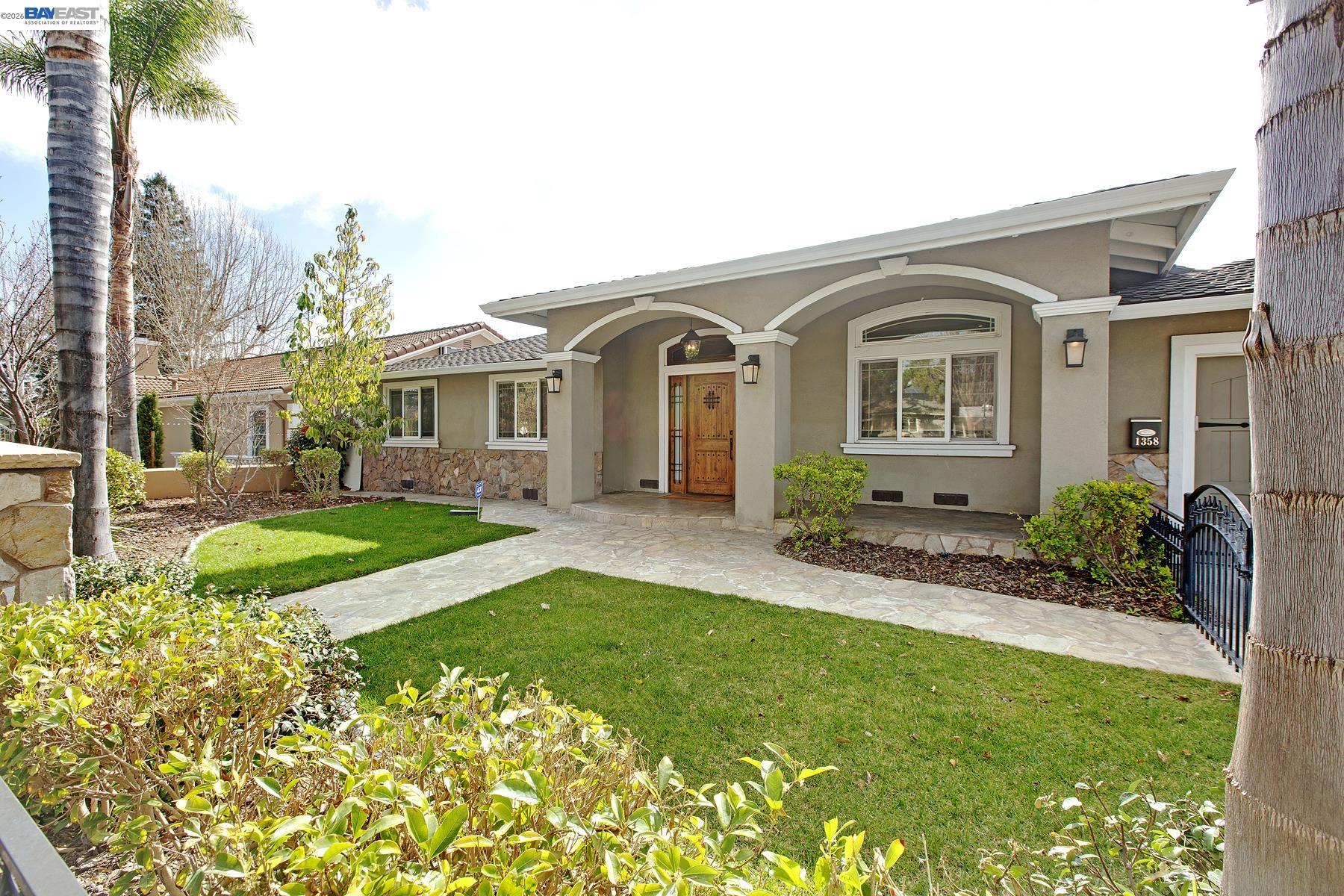 Detail Gallery Image 2 of 54 For 1358 Pine Ave, San Jose,  CA 95125 - 4 Beds | 3 Baths