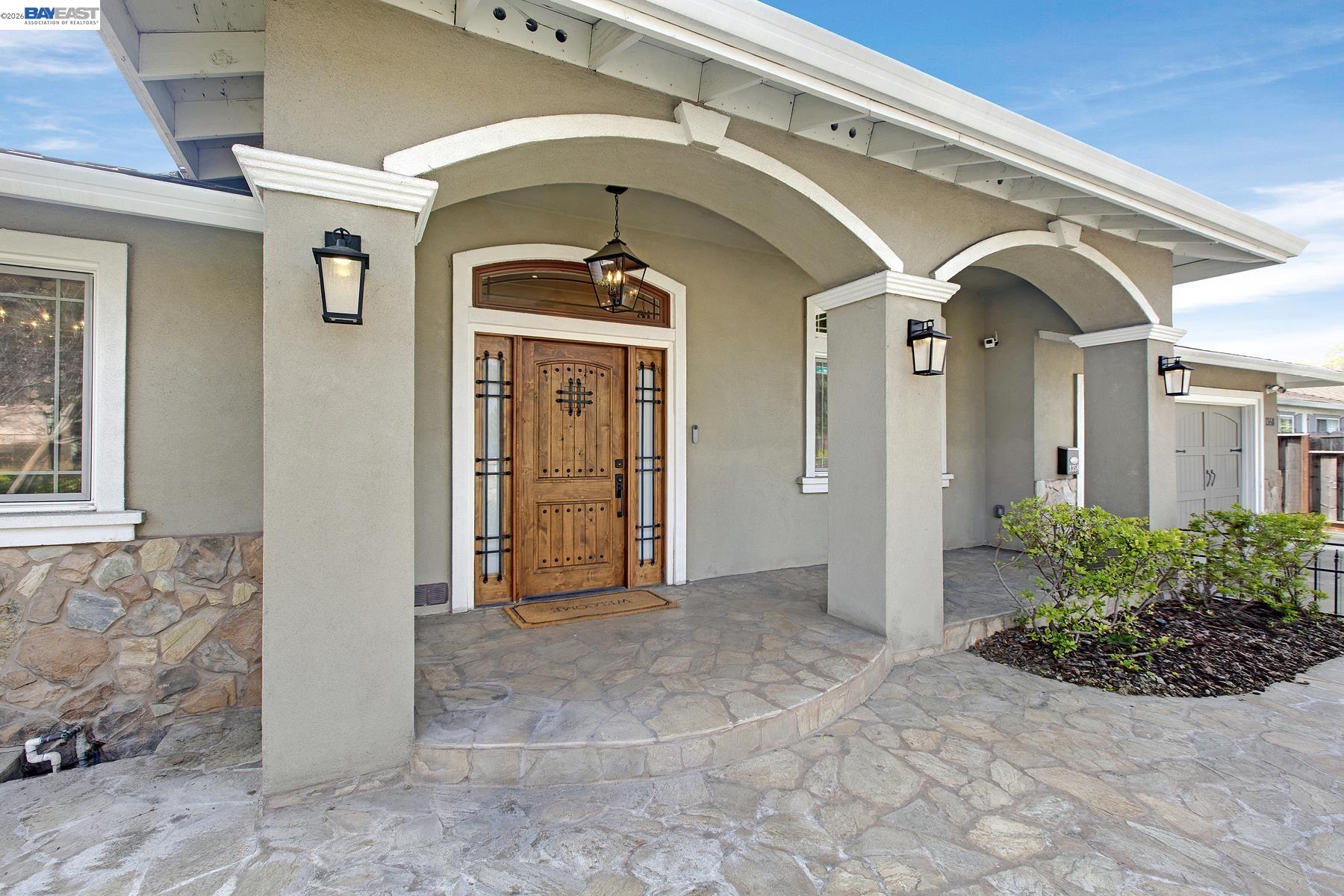 Detail Gallery Image 11 of 54 For 1358 Pine Ave, San Jose,  CA 95125 - 4 Beds | 3 Baths