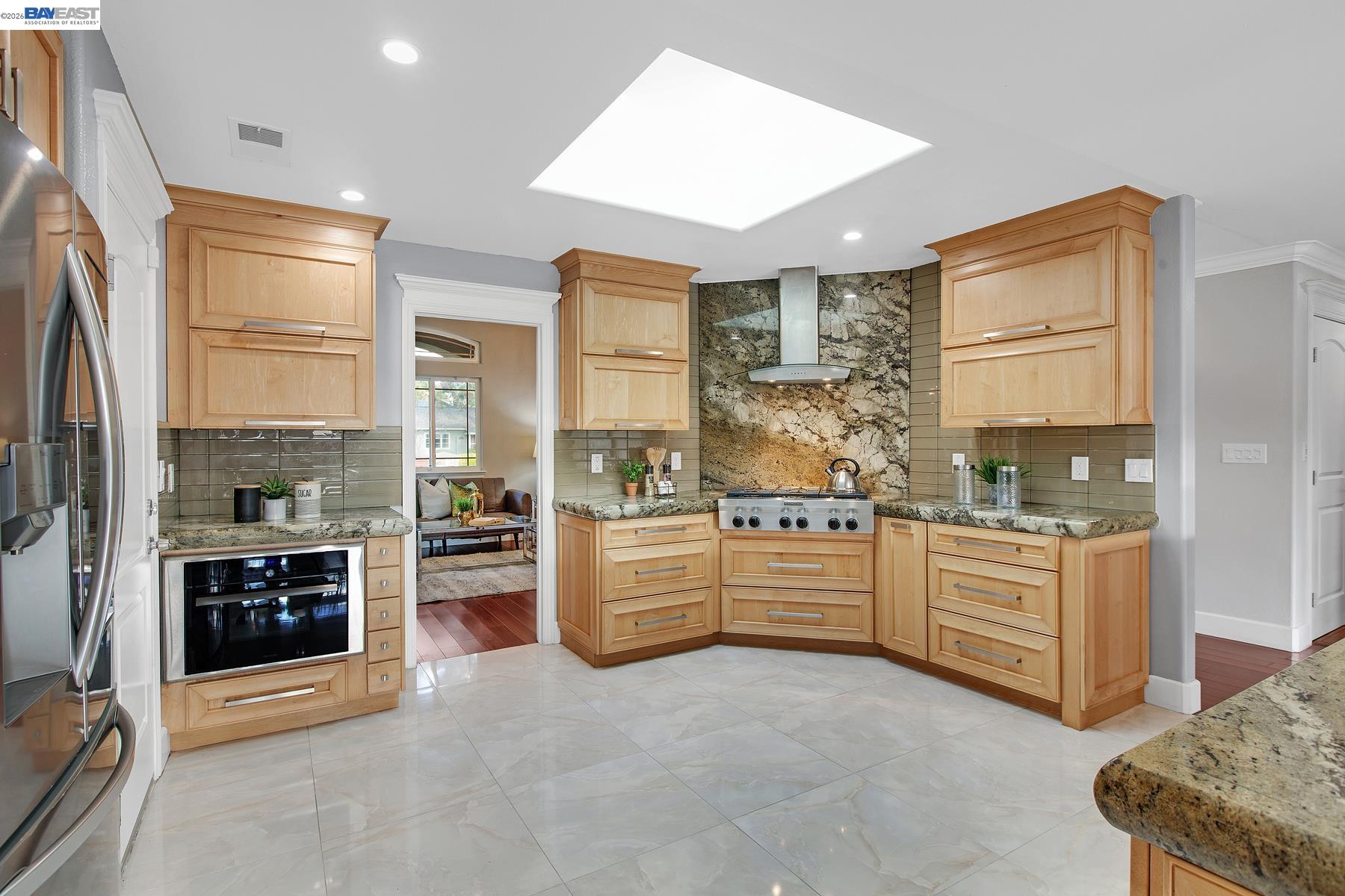 Detail Gallery Image 19 of 54 For 1358 Pine Ave, San Jose,  CA 95125 - 4 Beds | 3 Baths