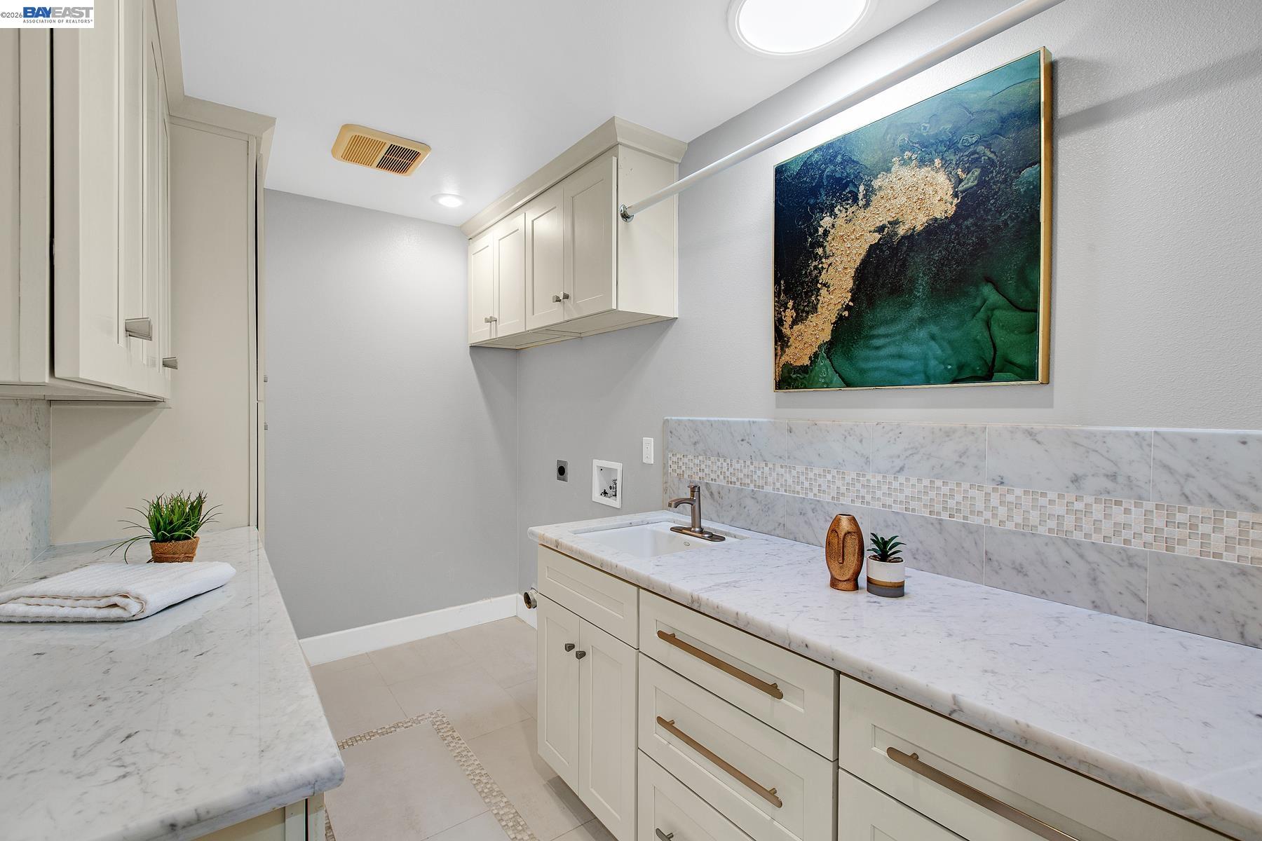 Detail Gallery Image 44 of 54 For 1358 Pine Ave, San Jose,  CA 95125 - 4 Beds | 3 Baths