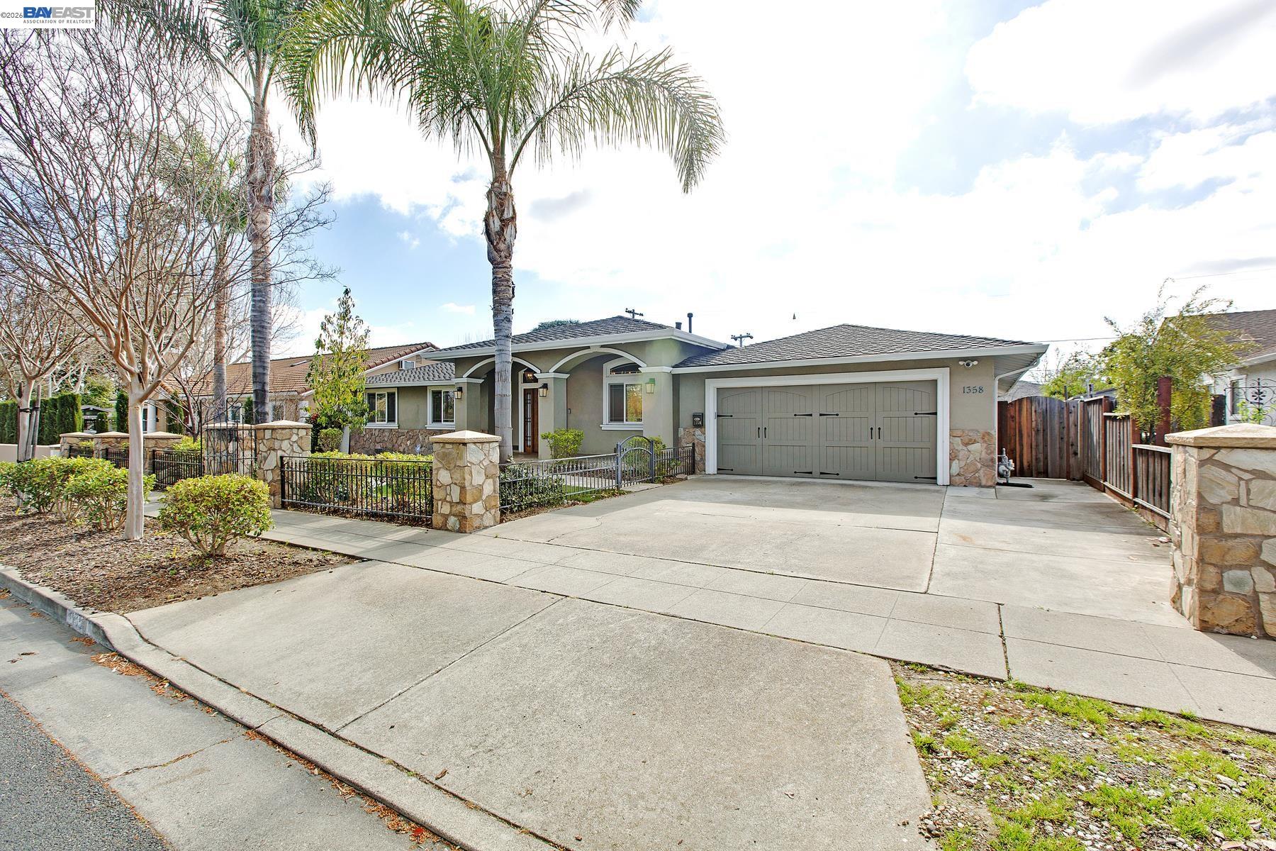 Detail Gallery Image 8 of 54 For 1358 Pine Ave, San Jose,  CA 95125 - 4 Beds | 3 Baths