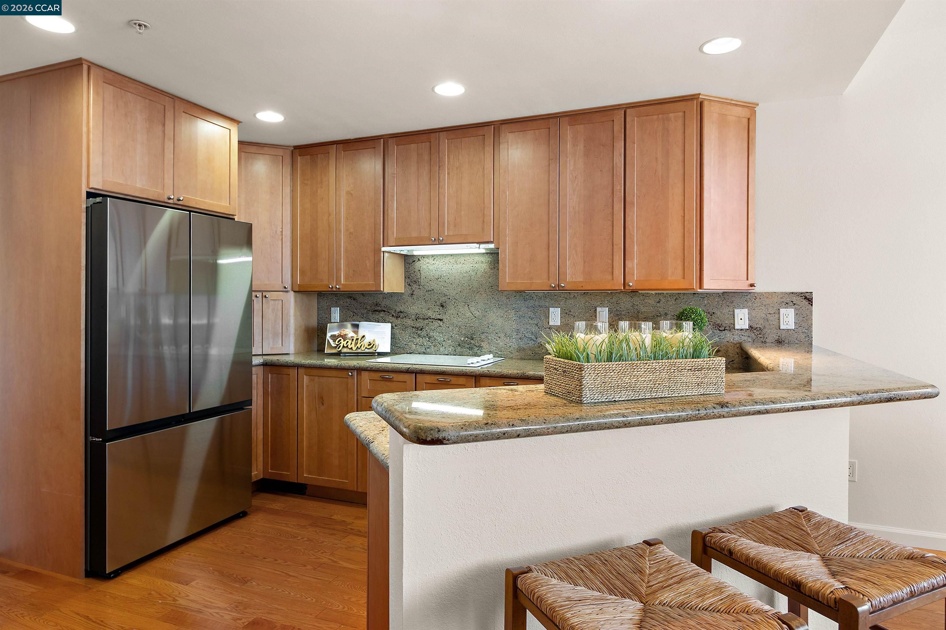 Detail Gallery Image 5 of 31 For 5301 Terra Granada Dr 2a,  Walnut Creek,  CA 94595 - 2 Beds | 2 Baths