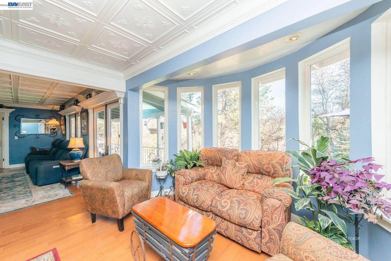 Detail Gallery Image 11 of 50 For 30 Paulsen St., Weaverville,  CA 96093 - 4 Beds | 4 Baths