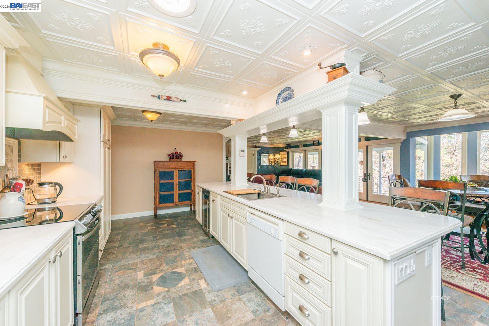 Detail Gallery Image 15 of 50 For 30 Paulsen St., Weaverville,  CA 96093 - 4 Beds | 4 Baths