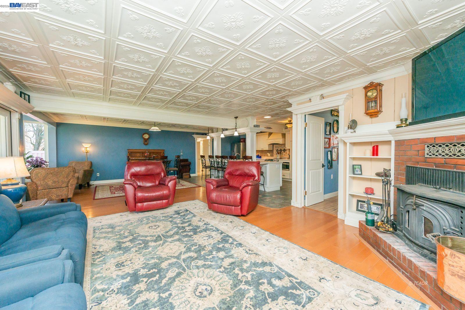 Detail Gallery Image 4 of 50 For 30 Paulsen St., Weaverville,  CA 96093 - 4 Beds | 4 Baths