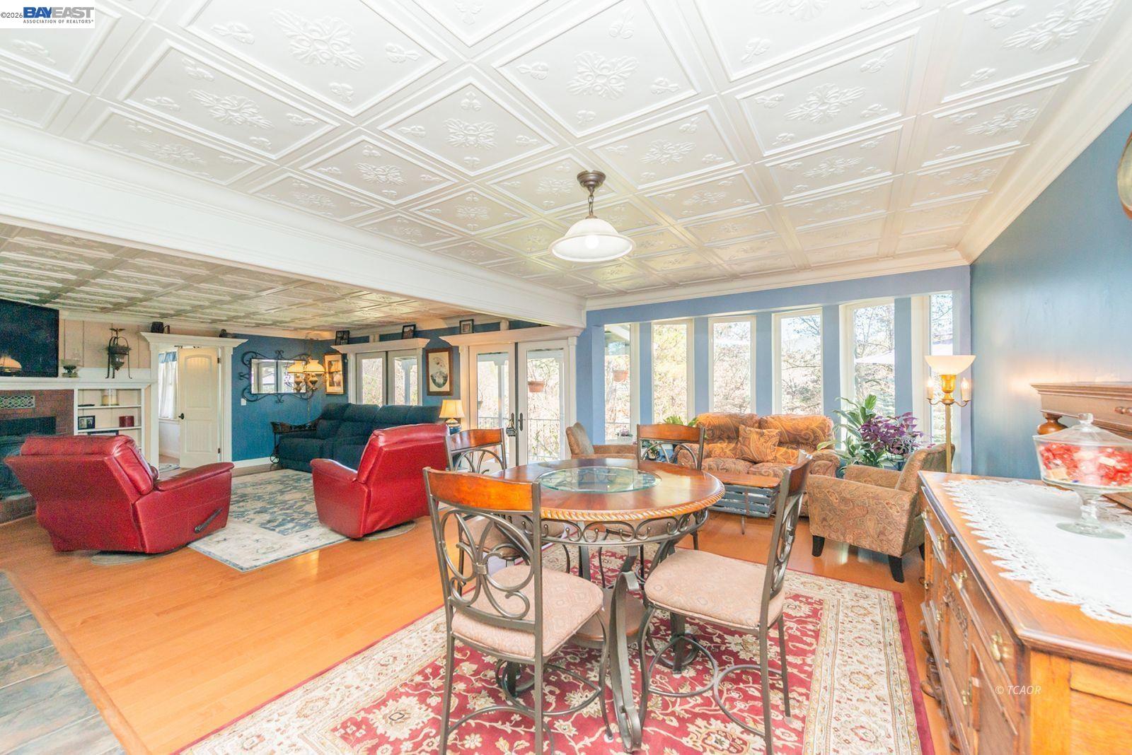 Detail Gallery Image 8 of 50 For 30 Paulsen St., Weaverville,  CA 96093 - 4 Beds | 4 Baths