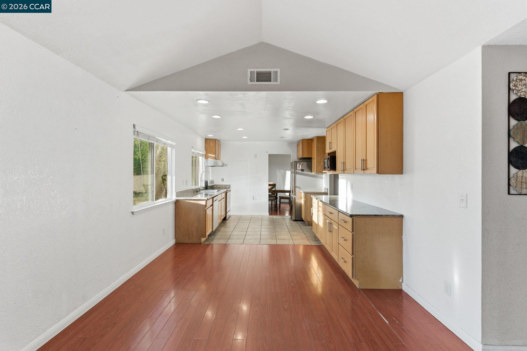 Detail Gallery Image 14 of 46 For 3600 Gallagher Cir, Antioch,  CA 94509 - 4 Beds | 2/1 Baths