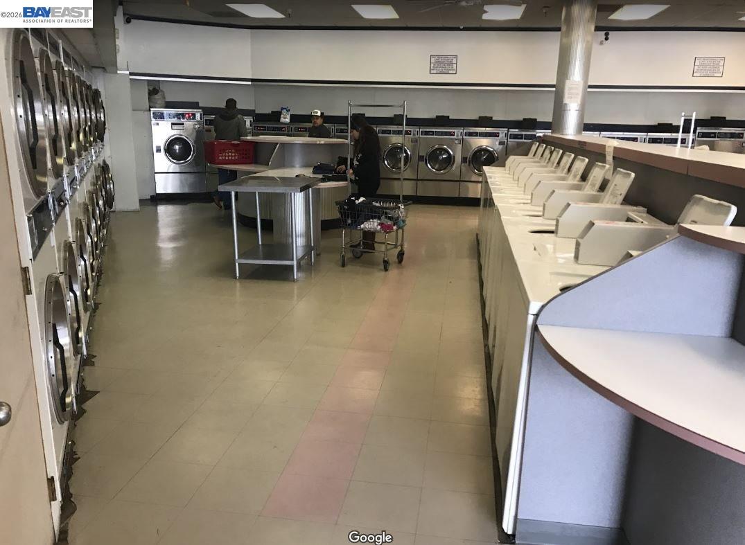 Detail Gallery Image 3 of 10 For 1092 Sycamore Dr, Antioch,  CA 94509-3200 - – Beds | – Baths