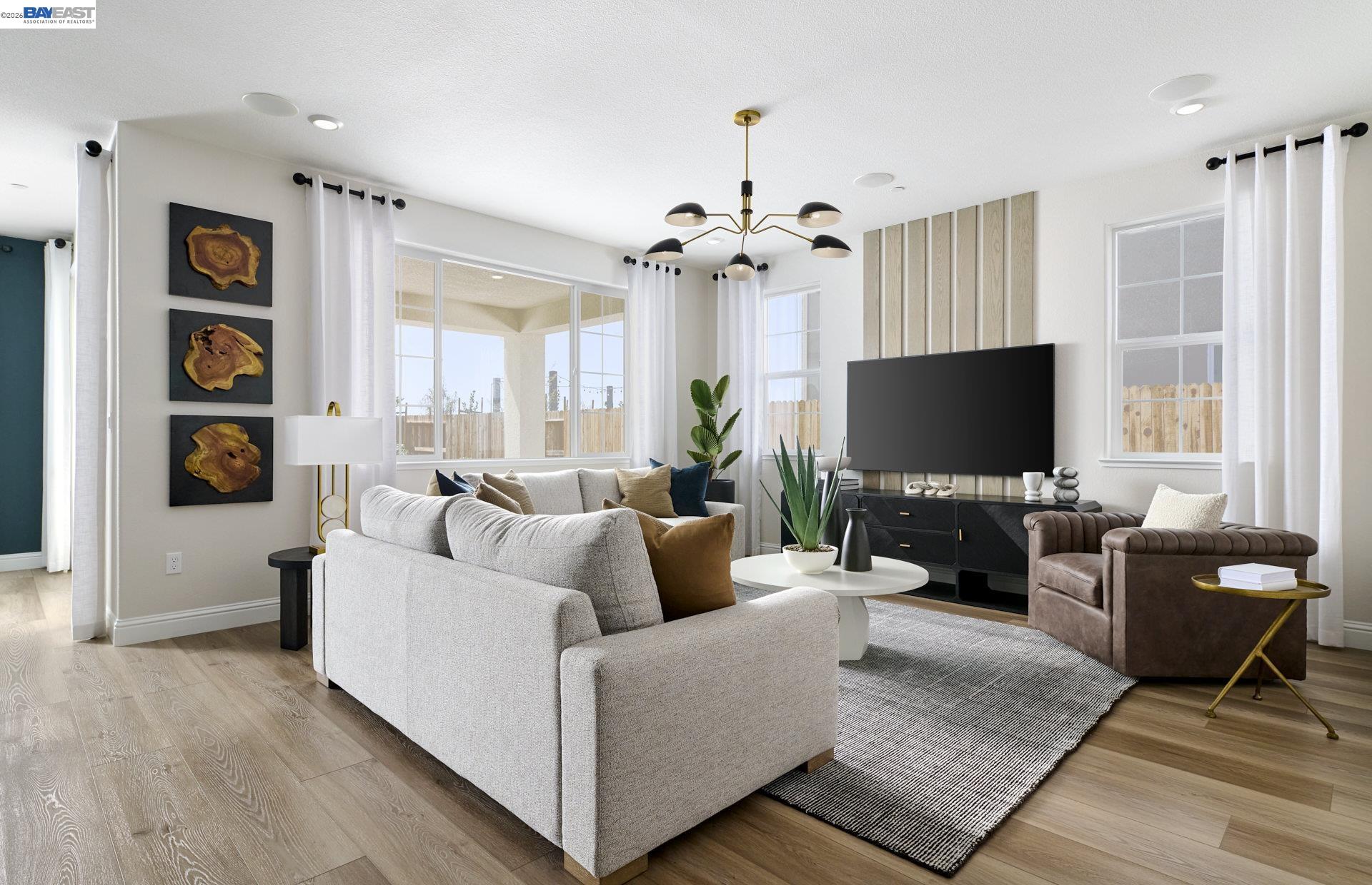 Detail Gallery Image 4 of 15 For Ascot Lane, Manteca,  CA 95337 - 5 Beds | 3/1 Baths