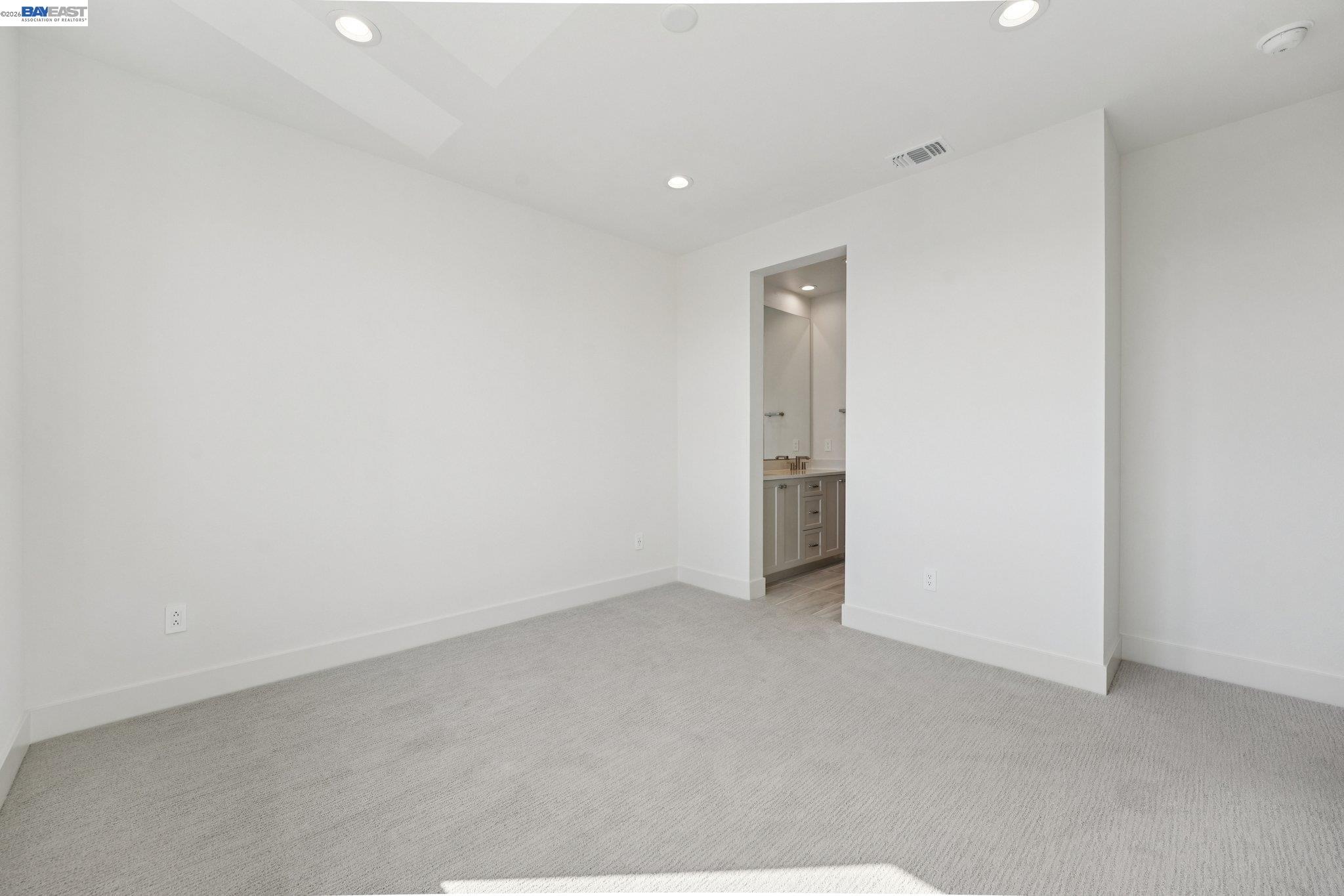 Detail Gallery Image 42 of 50 For 1933 Grand Street, Alameda,  CA 94501 - 3 Beds | 3/1 Baths