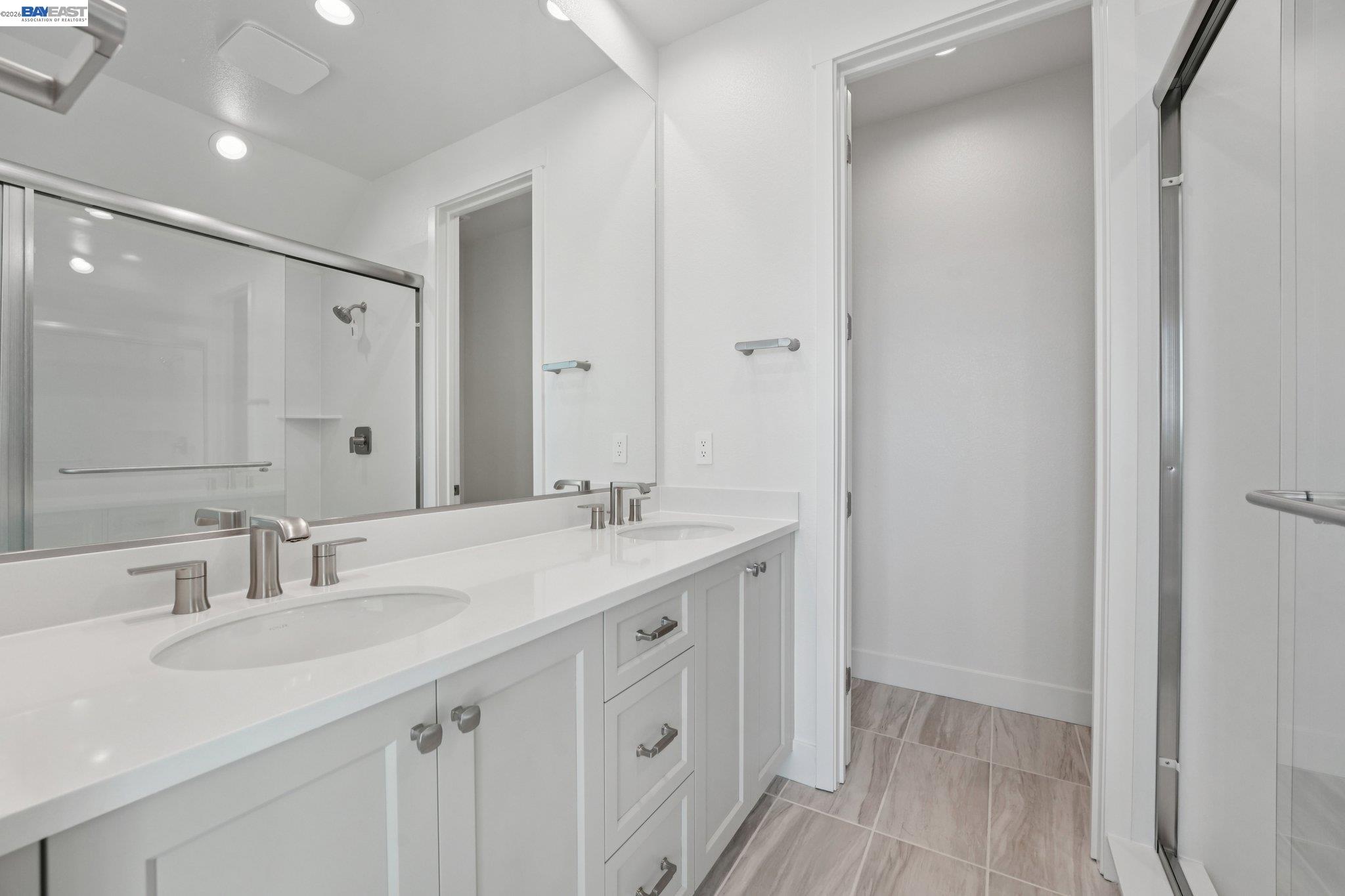 Detail Gallery Image 45 of 50 For 1933 Grand Street, Alameda,  CA 94501 - 3 Beds | 3/1 Baths